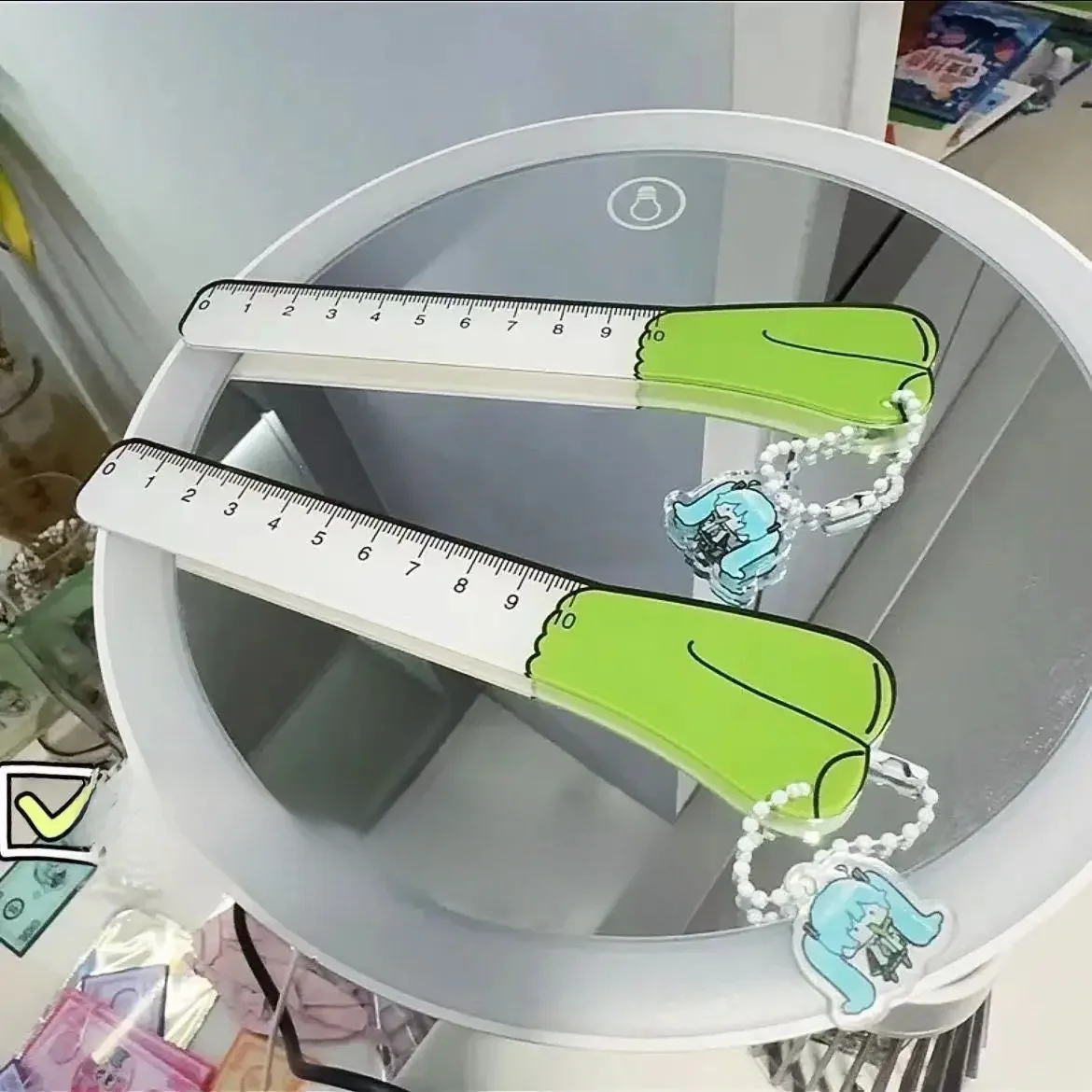 2024 nowe Anime Hatsune Miku Scallion rysunek Kawaii wersja Q rysunek linijka Model zabawki wisiorek rekwizyty do Cosplay prezenty — zdjęcie 2