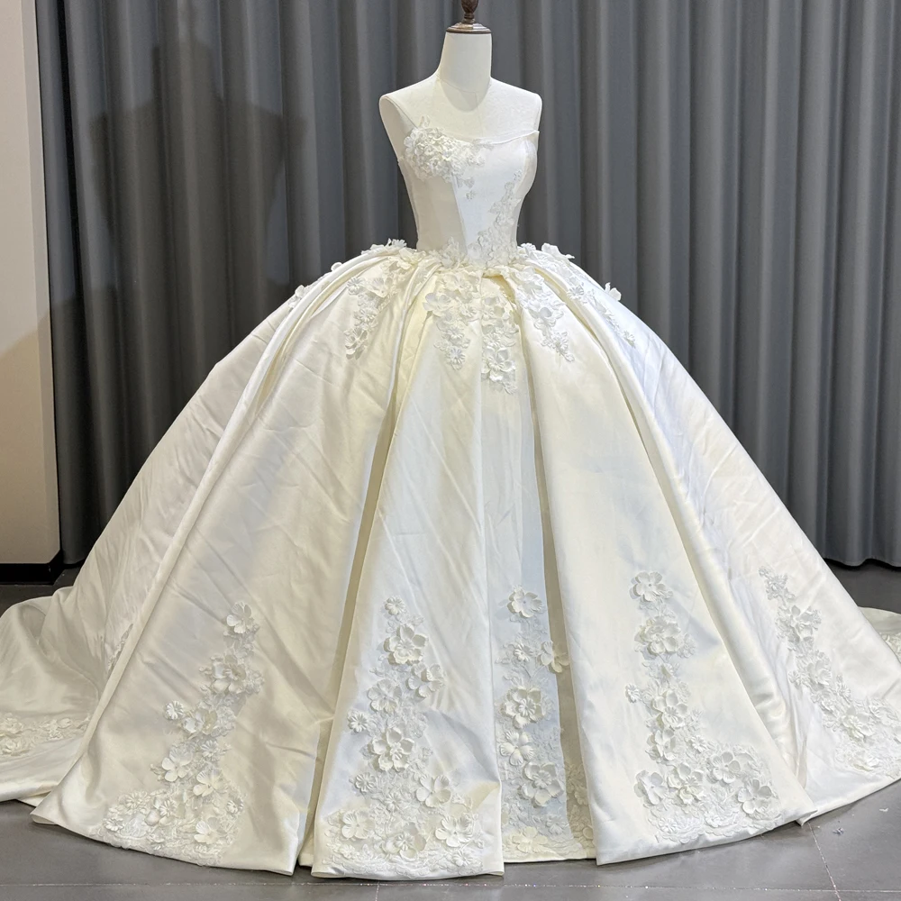 Flower Wedding Dress Satin Strapless Sleeveless Ball Gown Lace Up Back Bridal Wedding Gowns