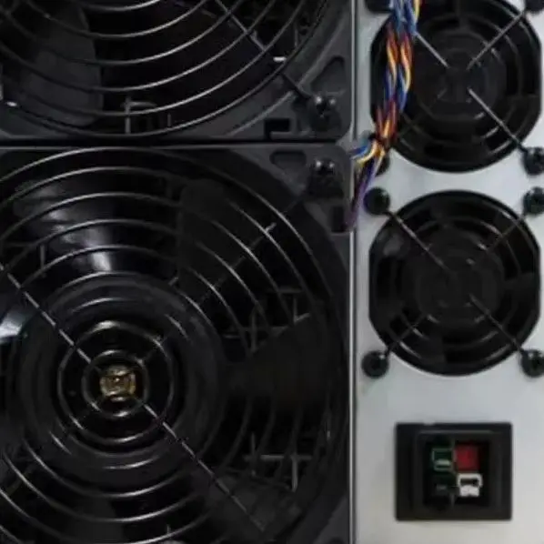 

@ Bitmain Antminer S21 Pro 245TH/S 3675W Биткойн-майнер
