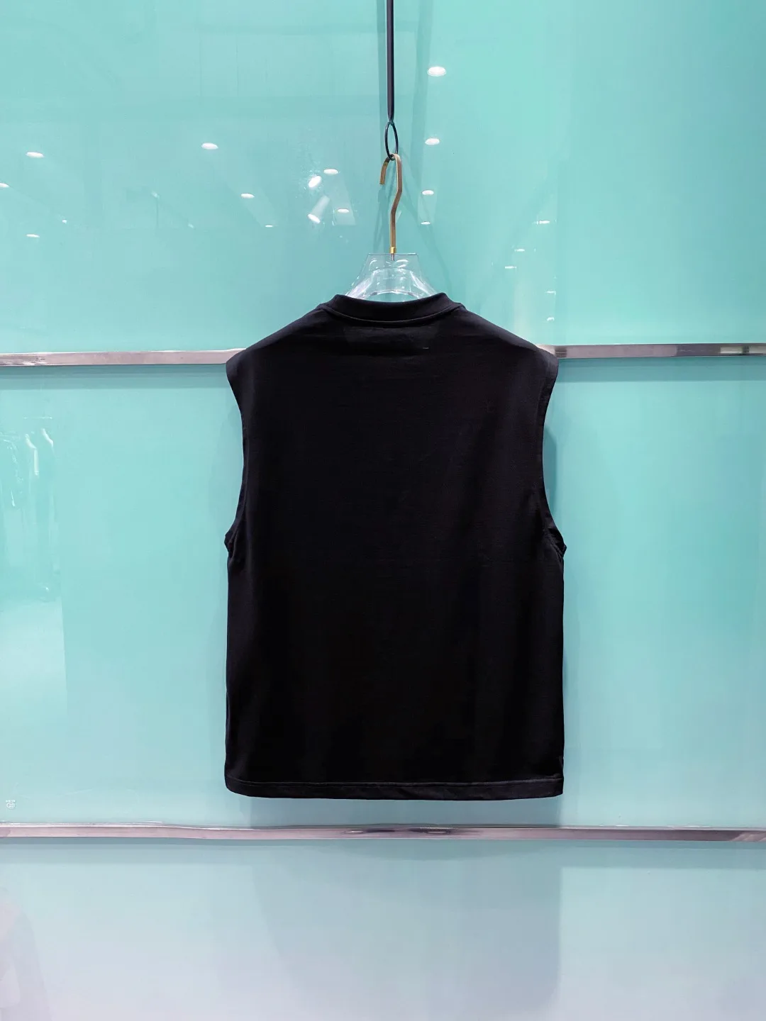 

High quality spring and summer women's round neck vest SU221