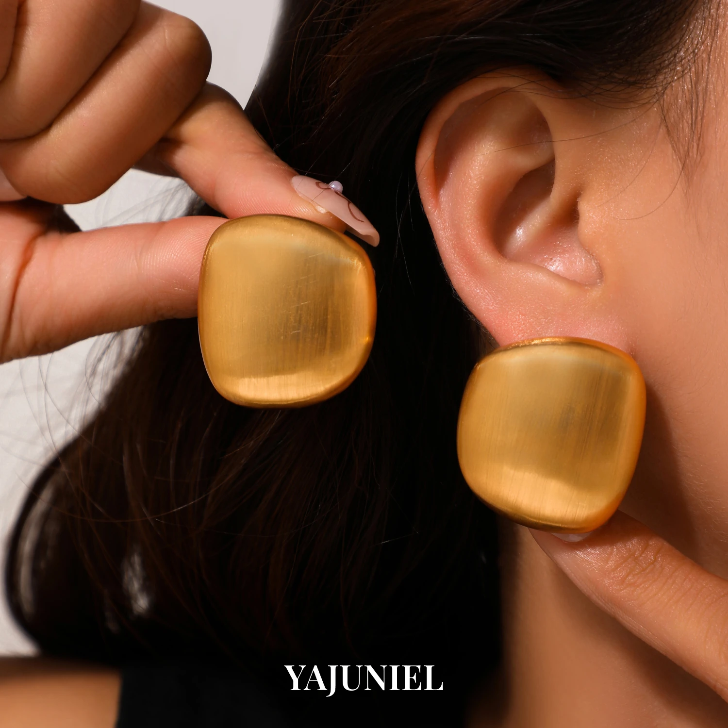 

YAJUNIEL 24K Real Gold Plated Textured Disc Stud Earrings for Women Hypoallergenic Brass Round Abstract Statement Jewelry Gift