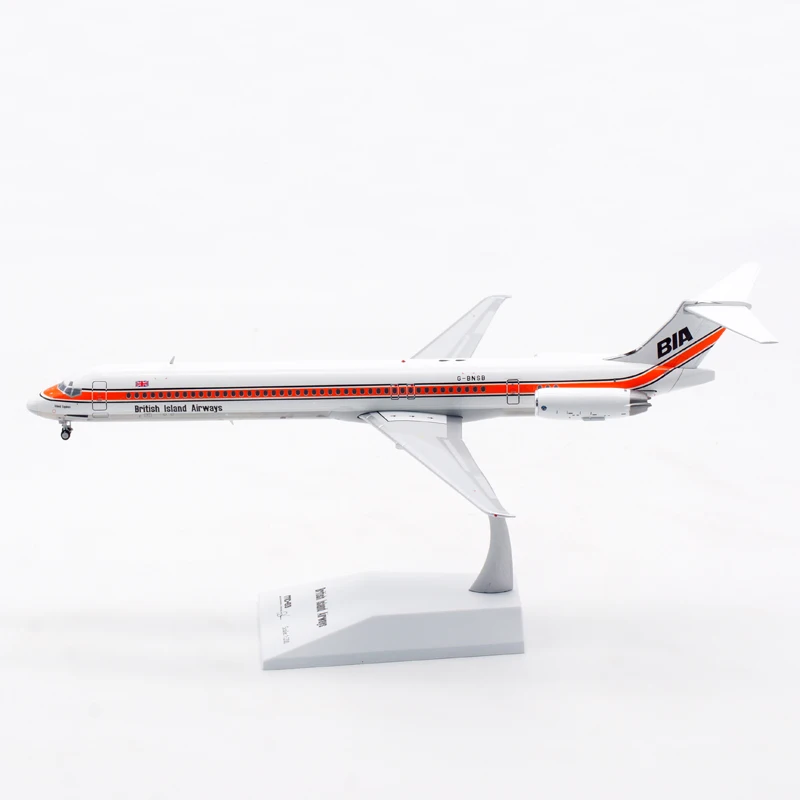 Diecast 1:200 Scale Airways MD-83 G-BNSB Alloy Plane Model Classic Static Collection Souvenir Display Ornaments Boy Gift