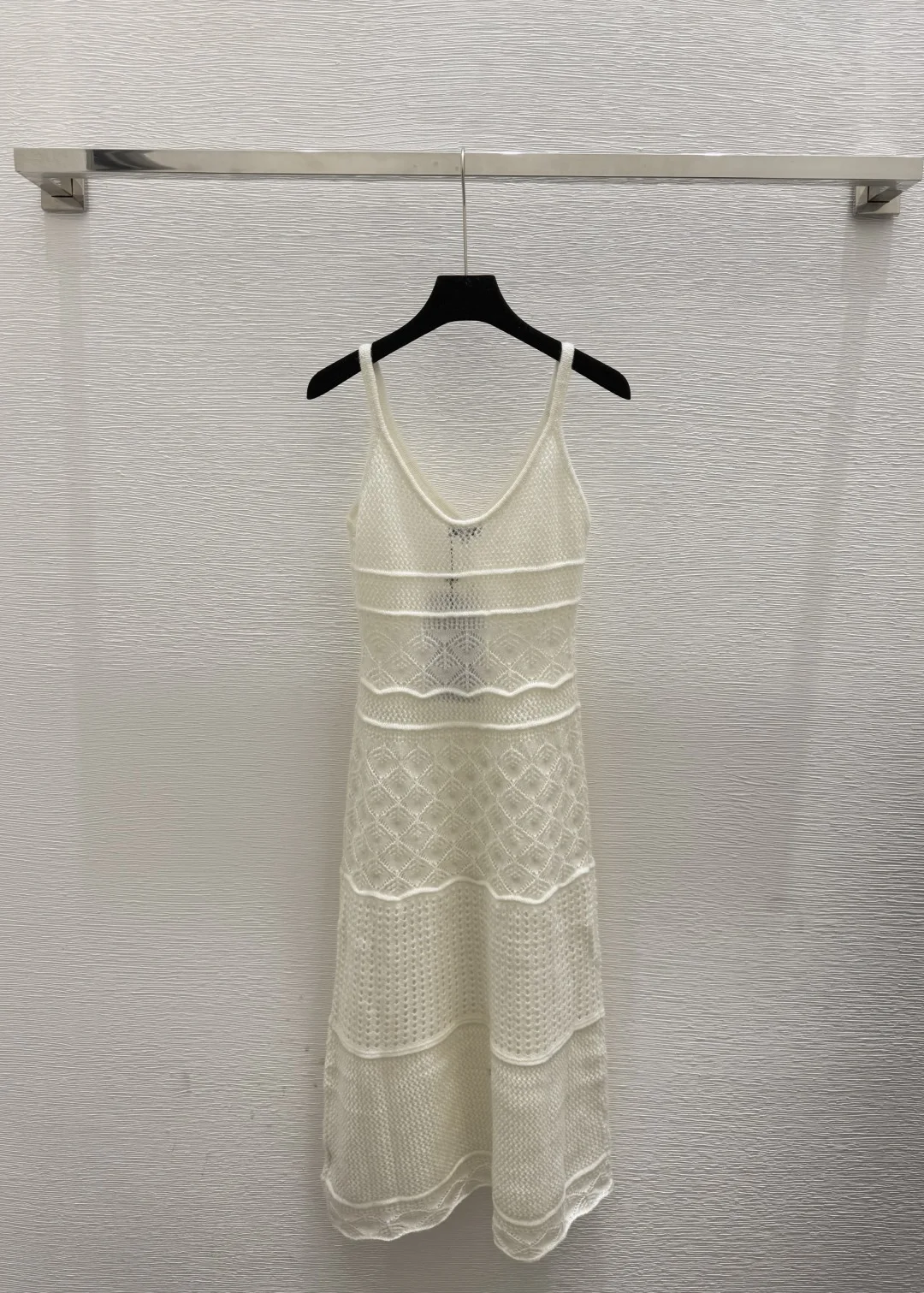 

2025 Women's Knit Dress Solid Color Stretch Slim Fit Long Sleeve Bodycon Midi Dress Casual Chic Everyday Wear