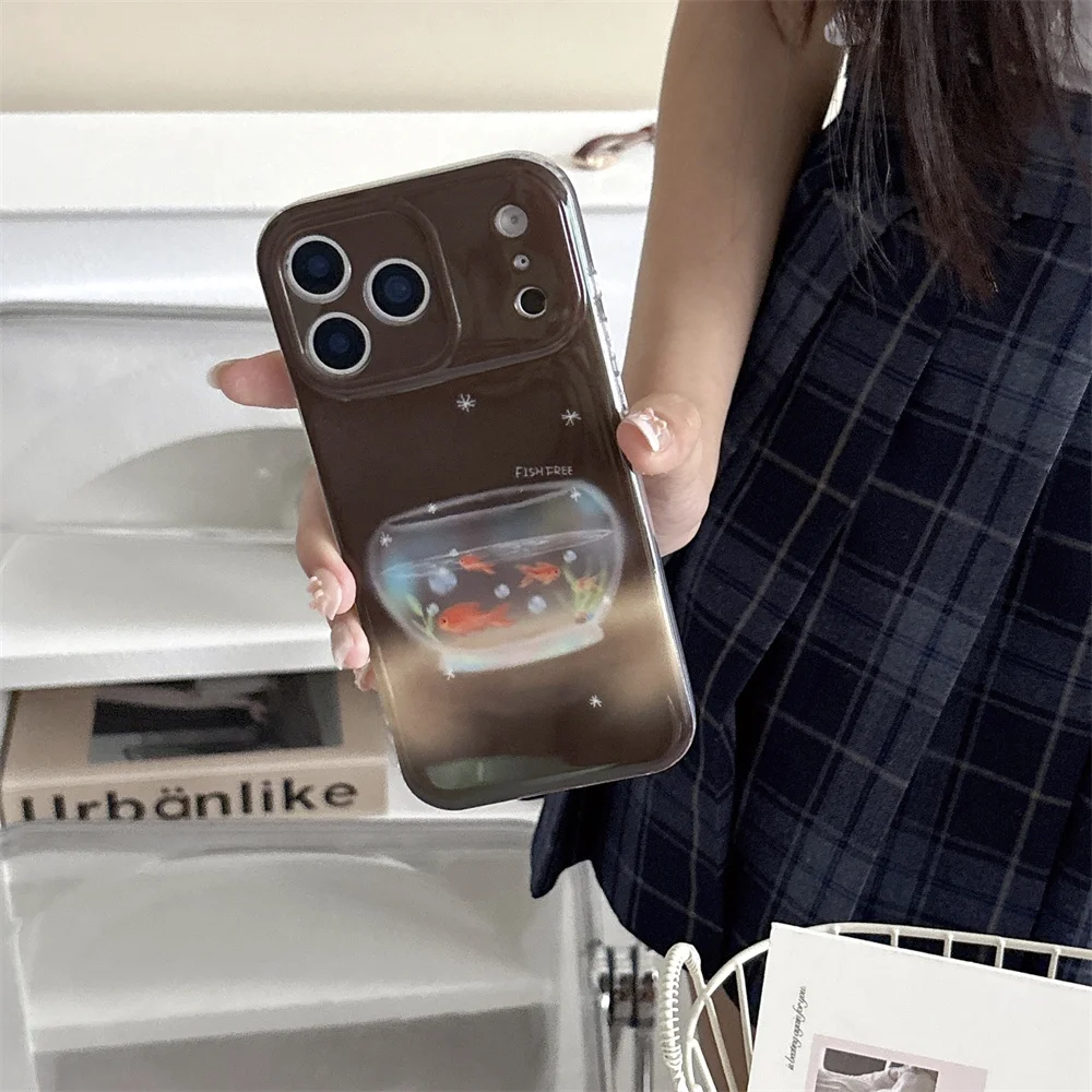 حافظة هاتف كورية لطيفة على شكل سمكة صغيرة باللون البني لهاتف آيفون 17 برو 14 15 برو ماكس 16 مع حزام جلدي حافظات واقية عصرية