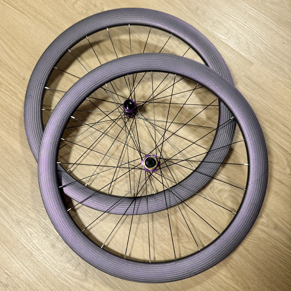 Rennrad-Scheibenbremsenlaufräder mit Ratchet-System, 700C 36T Wave Carbon Laufradsatz, 50mm Profilhöhe, Rennrad-Speichenlaufräder, 24 Speichen, Aero Carbonfaser-Laufräder – Detail 5