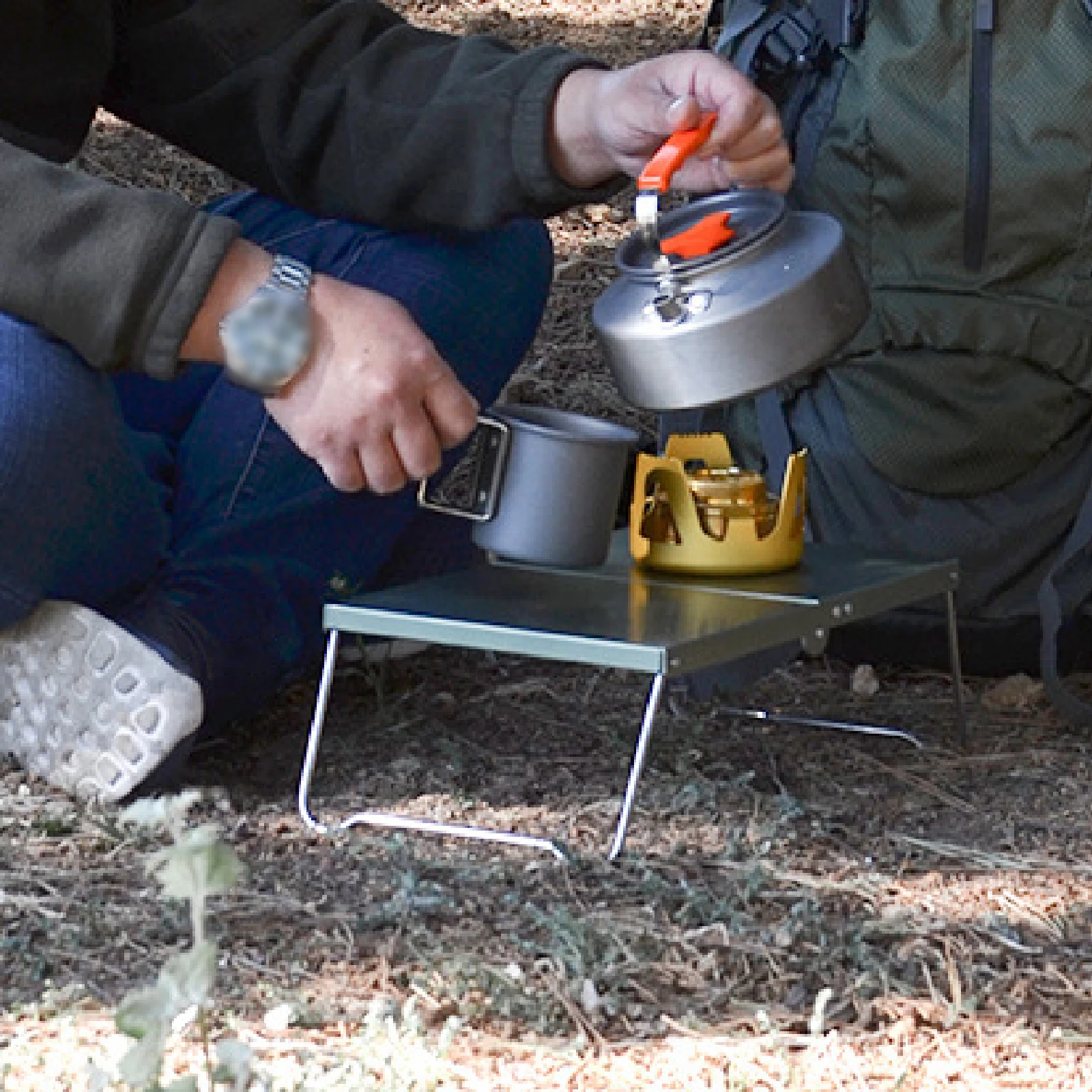 MDF طاولة قابلة للطي صغيرة التخييم المحمولة طاولة قابلة للطي طاولات القهوة الصغيرة الجديدة خفيفة في الهواء الطلق المشي لمسافات طويلة نزهة الجدول