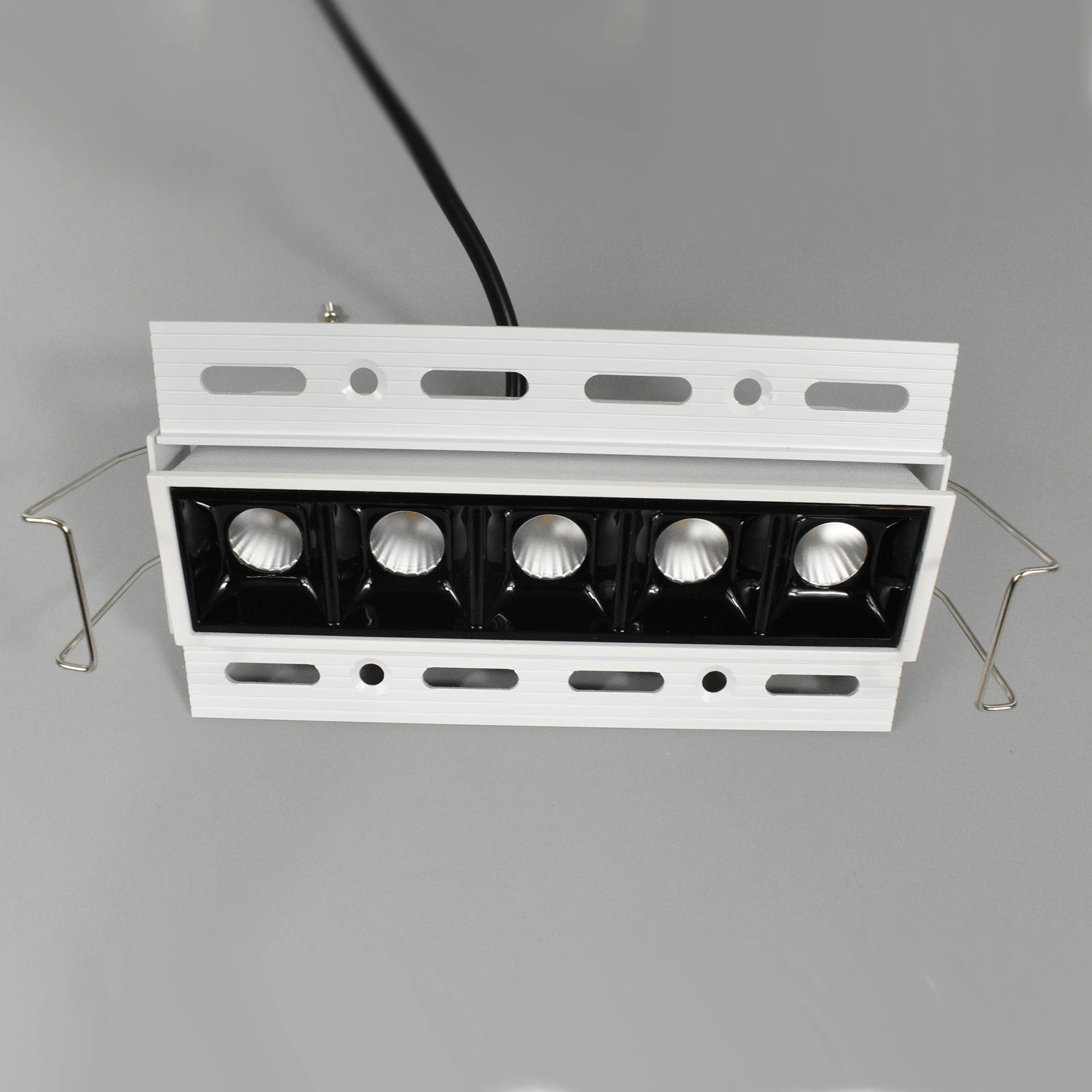 Trimless Recessed LED Spot Light 30W 20W 10W Linear Embedded Spotlights Ceiling Fixture for Kitchen Jewelry Display Living Room