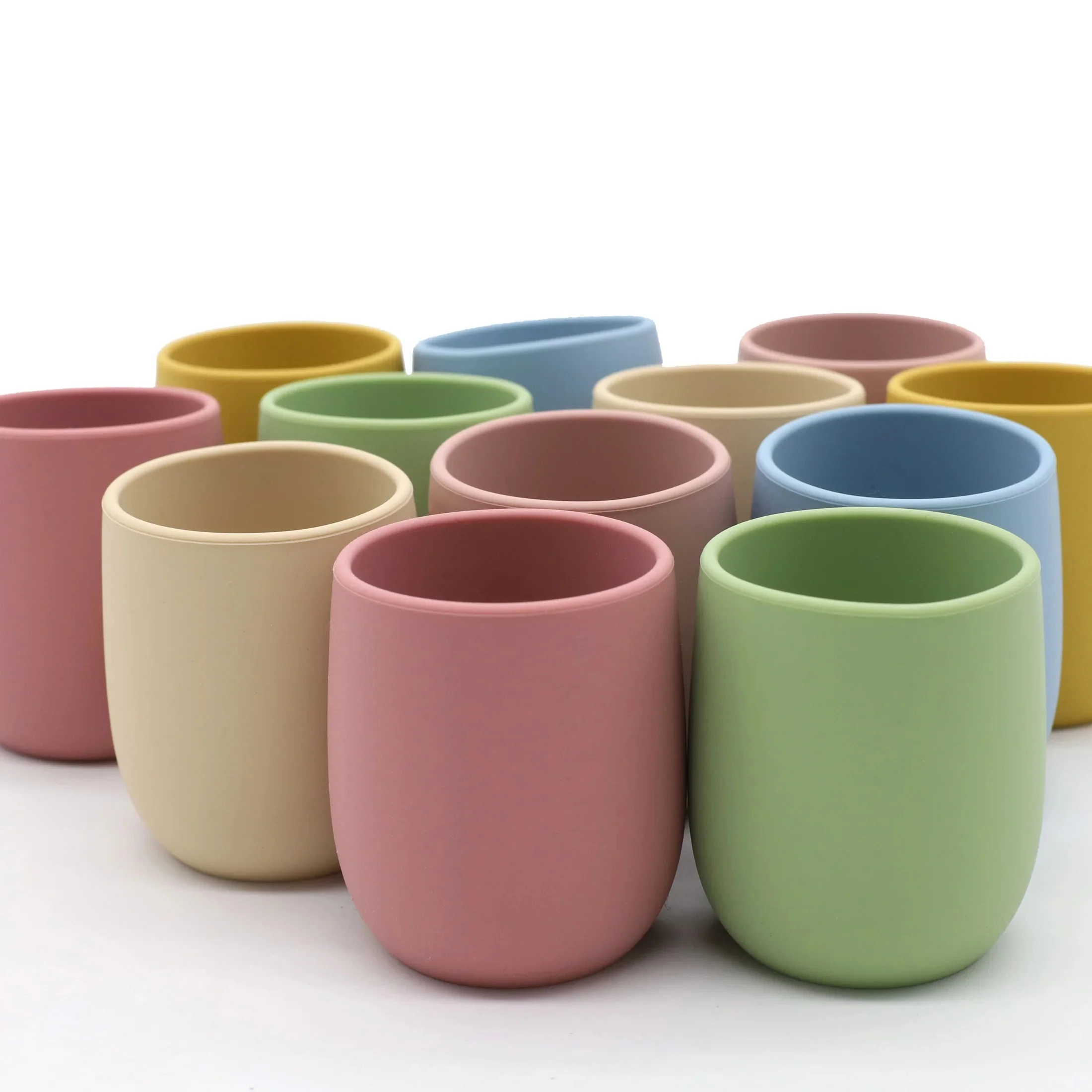 Mini tasse d'eau en silicone pour bébé facile à saisir