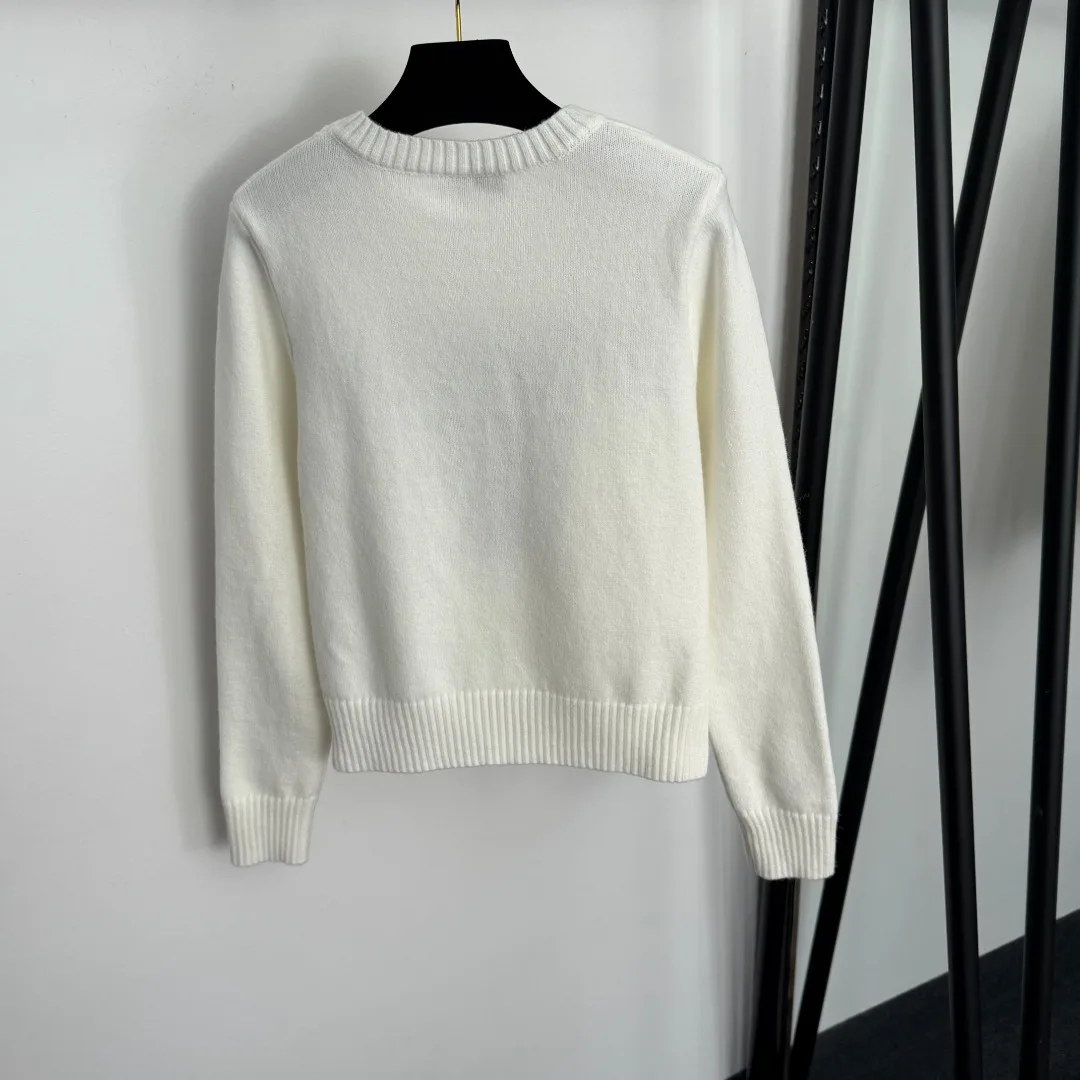 

25 autumn/winter new versatile high-quality knitted pullover round neck long sleeved knitted casual sweater