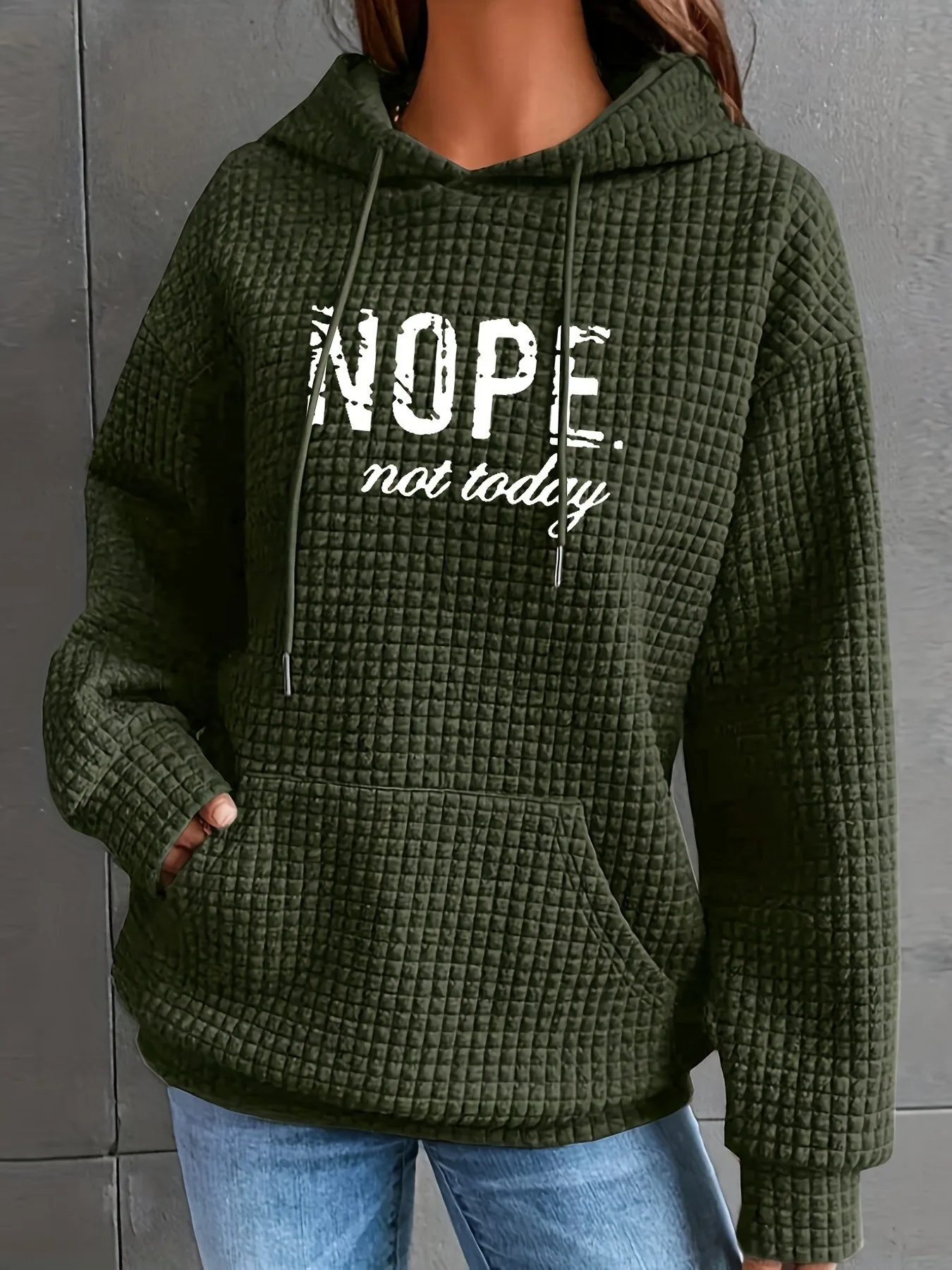 Women's Winter Thick Waffle Knit Solid Color Round Neck Pocket Sweatshirt Hip Length Crinkled Hoodie Women's Hoodies And
