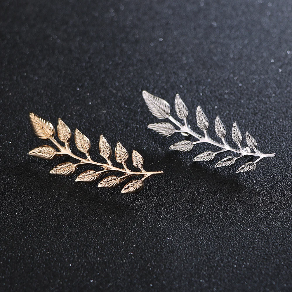 Minimalist Olive Leaf Brooch, Gold & Silver Tone Textured Metal, Elegant Nature Inspired Lapel Pin, Women's Versatile Fashion Jewelry for Coats & Scarves, Ideal Gift for Plant & Minimalist Lovers