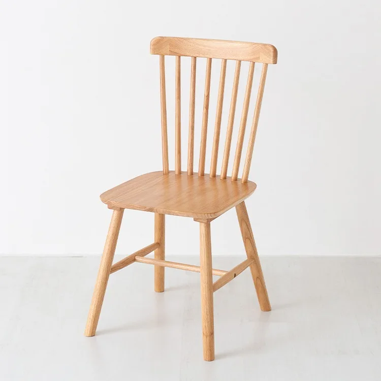 Market B Enito Massivholzstuhl aus Gummibaumholz