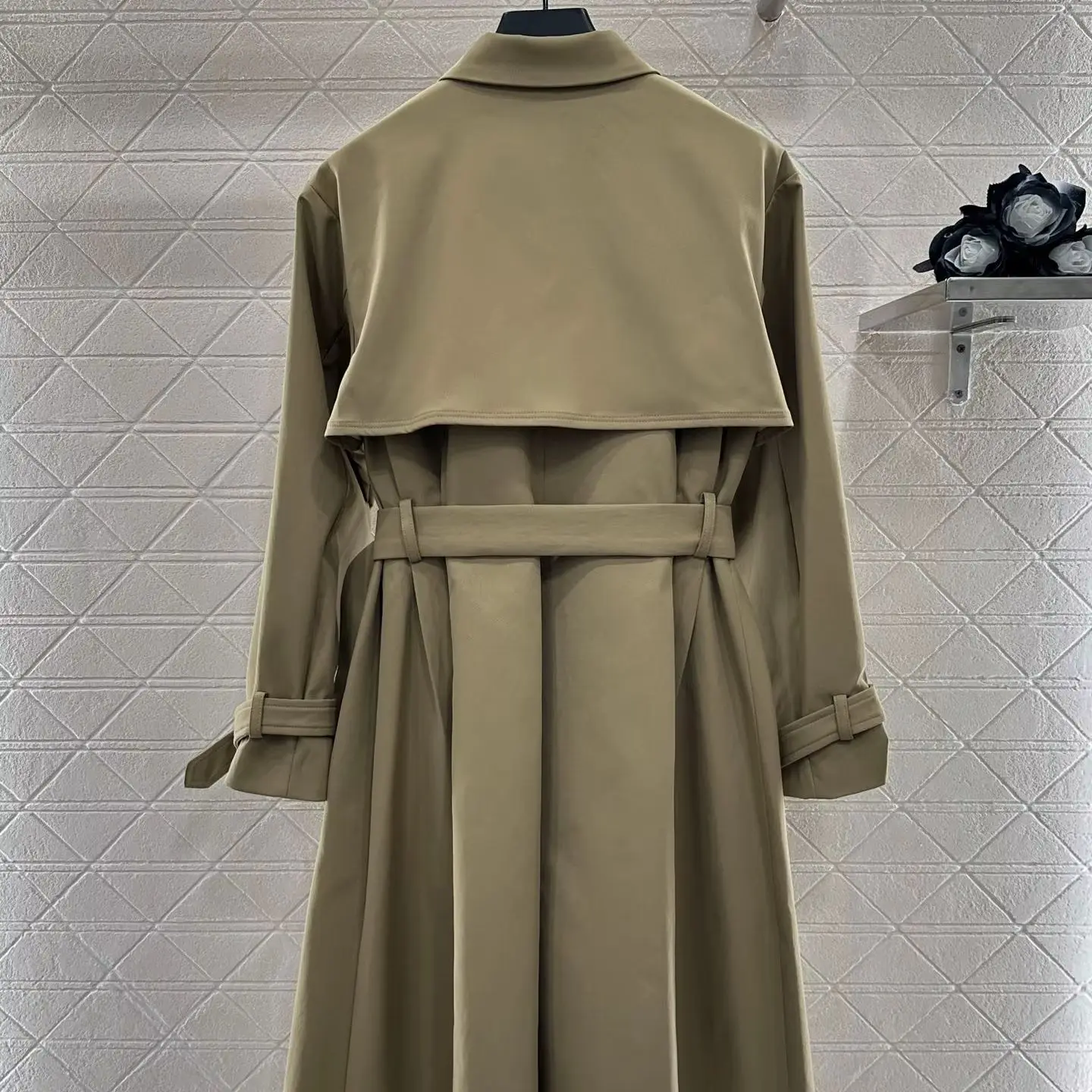 2025 New Lapel Belt Long Waist Windbreaker Jacket Symmetrical Folding Shawl Front Button Double Row Letter Embroidery