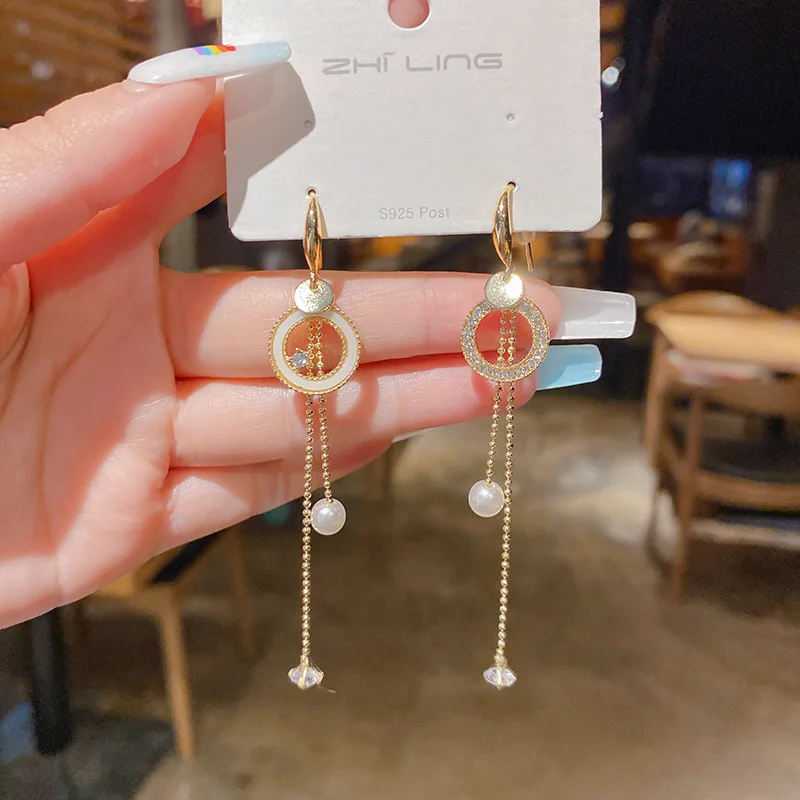 Exquisite Perlenmond-Asymmetrische Wassertropfen-Ohrringe für Frauen, Koreanische Mode Schmetterling Blumen Zirkon Ohrringe Hochzeitsschmuck – Detail 9