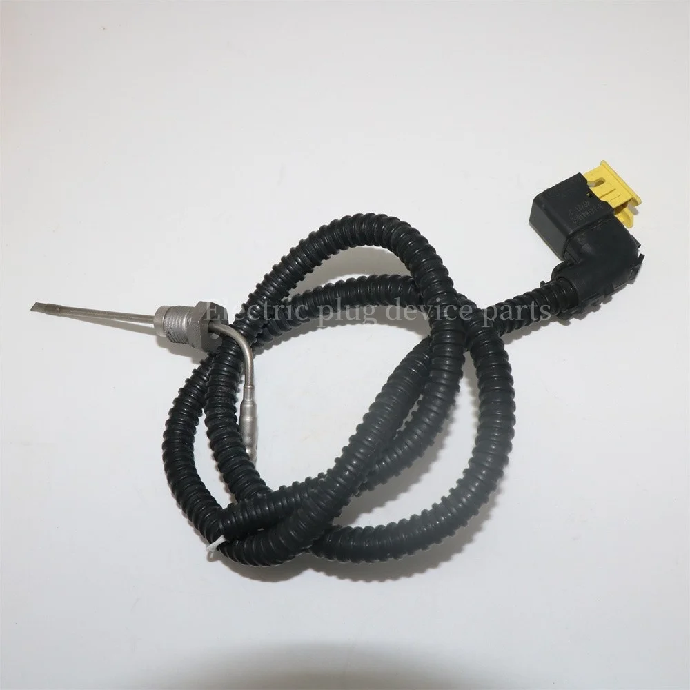 

A0115423818 0115423818 A-011-542-38-18 Exhaust Gas Temperature Sensor for Mercedes-Benz Atego Actros
