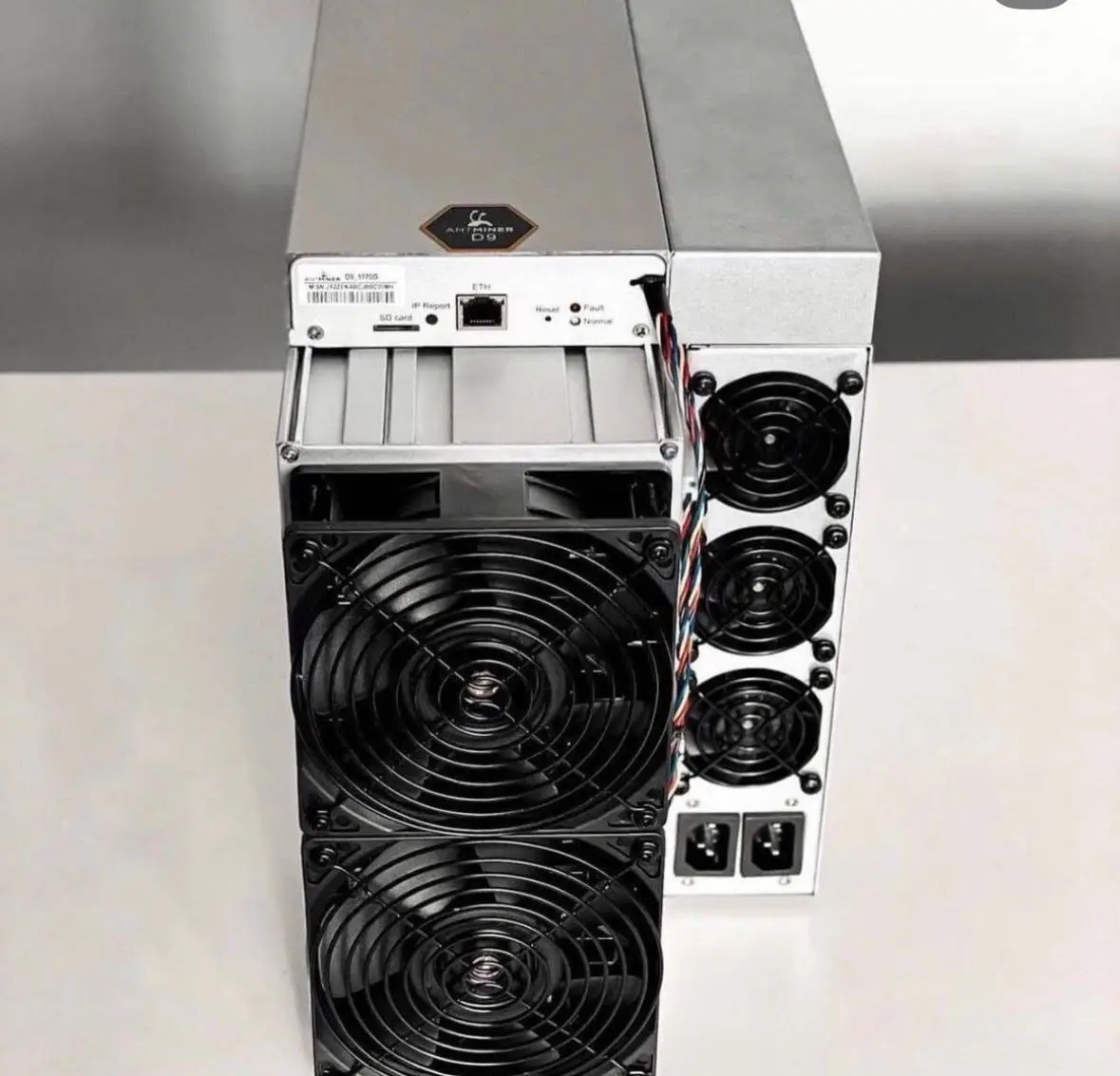 Bitmain Antminer Z15Pro 840K 860K Cryptocurrency Mining Rig Price Digital Mining Device 840K/860k Minero ASIC