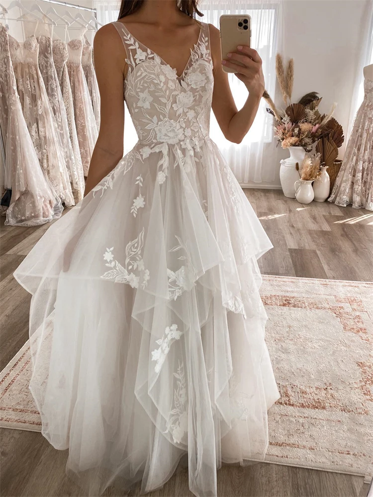 20138 # foto asli tanpa lengan V-neck applique renda gaun pernikahan untuk pengantin wanita Ruffles gaun pengantin Tulle