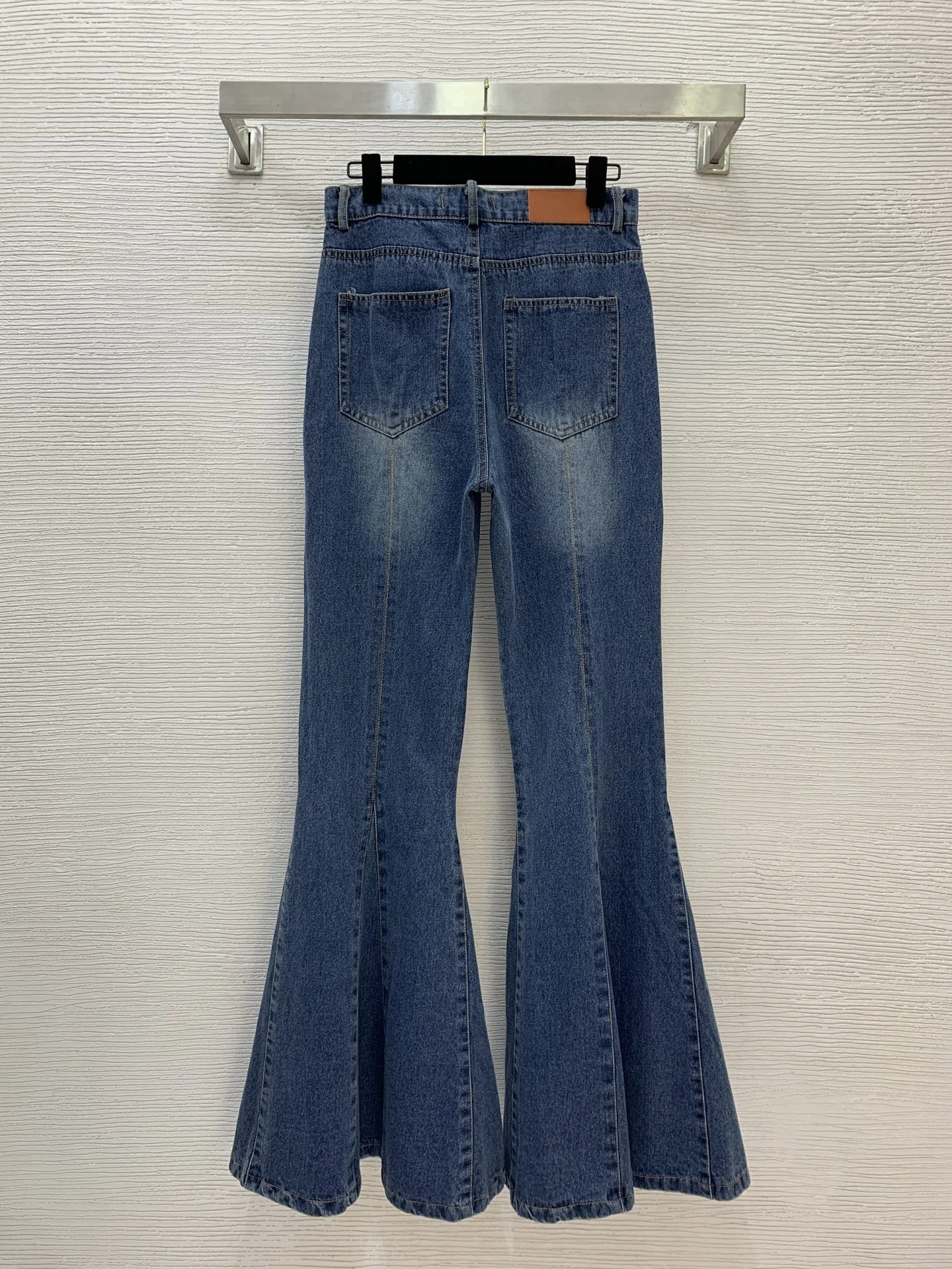 

2025 Early Autumn Fashion Women's Jeans Fishtail Leg Slim Fit Flared Jeans
