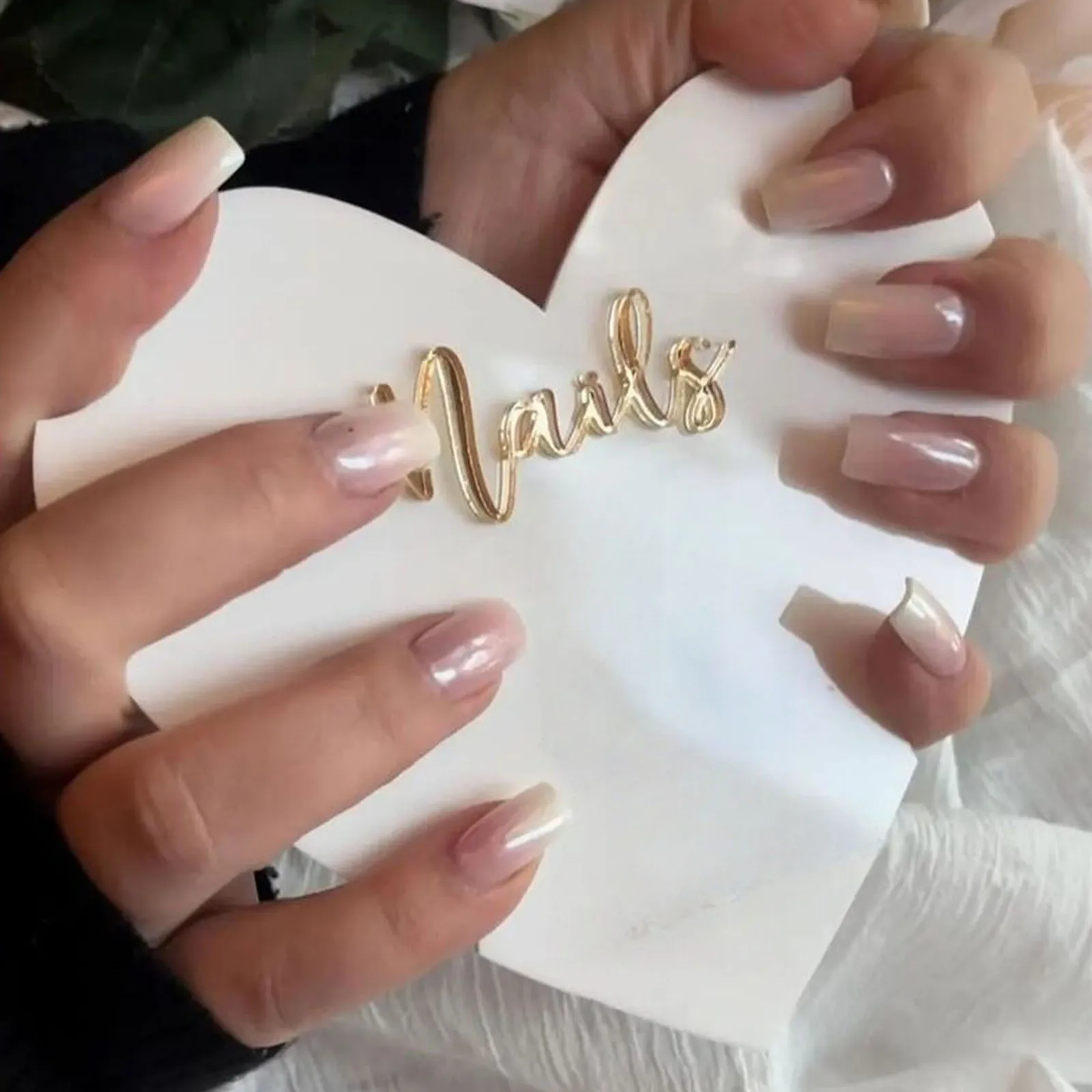 Nagelfoto Prop Multifunctionele Mode Draagbare Nail Art Display Board Nail Tech Props Hartvorm voor Studio Salon Manicure