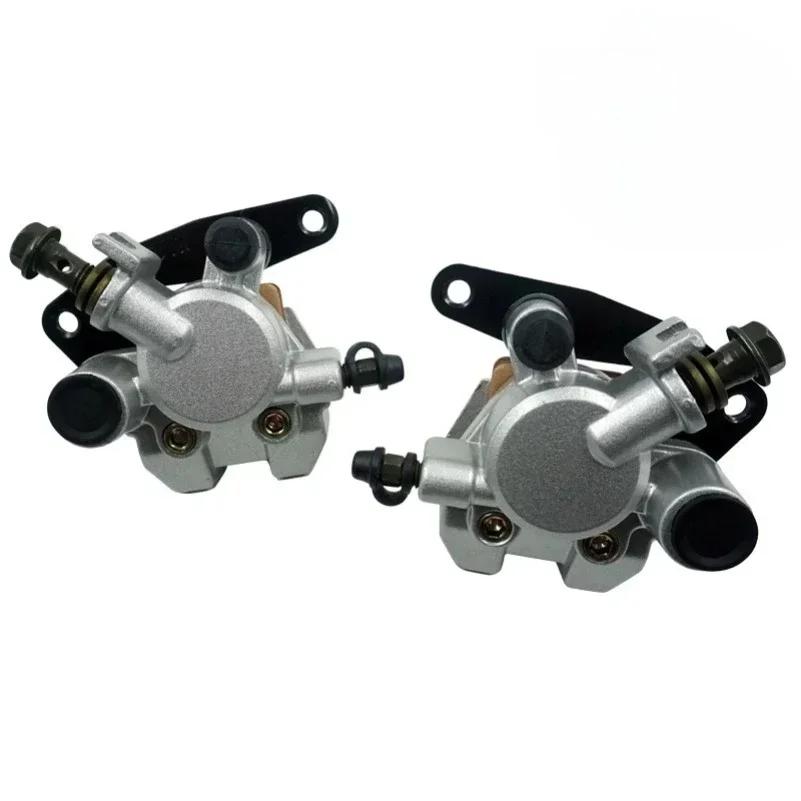 Zestaw przednich zacisków hamulcowych do motocykli Yamaha Grizzly 660 2002-2008 YFM660 KODIAK 400 1999-2006 450 2003-2006 z klockami — zdjęcie 2