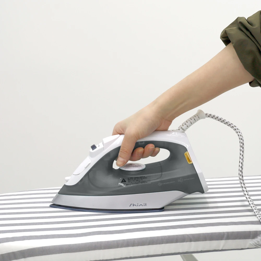 Shiny Wired Steam Iron Sei-G55Rye