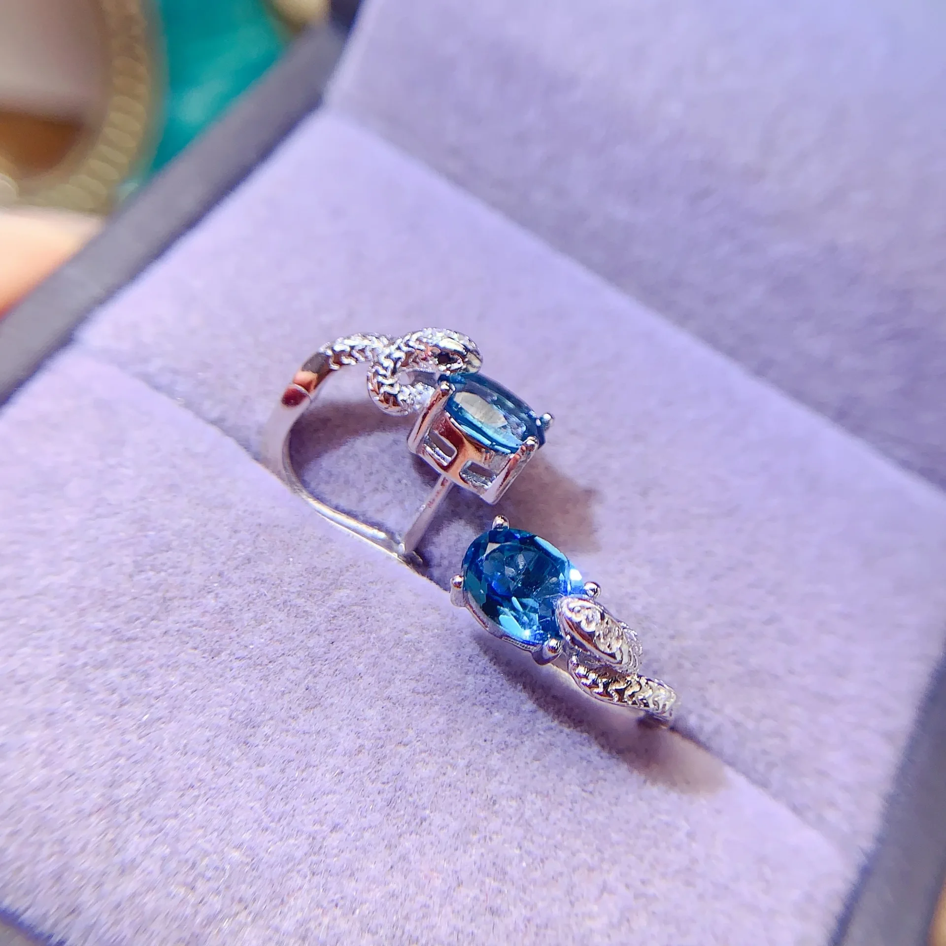 KJJEAXCMY غرامة مجوهرات أقراط نسائية 925 فضة أقحم الطبيعية الأزرق توبا حجر 5x7 مللي متر مطلي 18K الذهب الأبيض صديقة