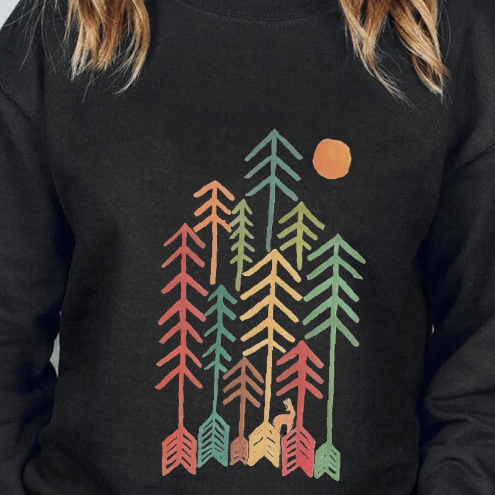 Kleurrijk Forest Sun Sweatshirt Levendige boomprint Creatieve Nature Vibe Stijlvolle casual losse ontspannende streetwear top met lange mouwen