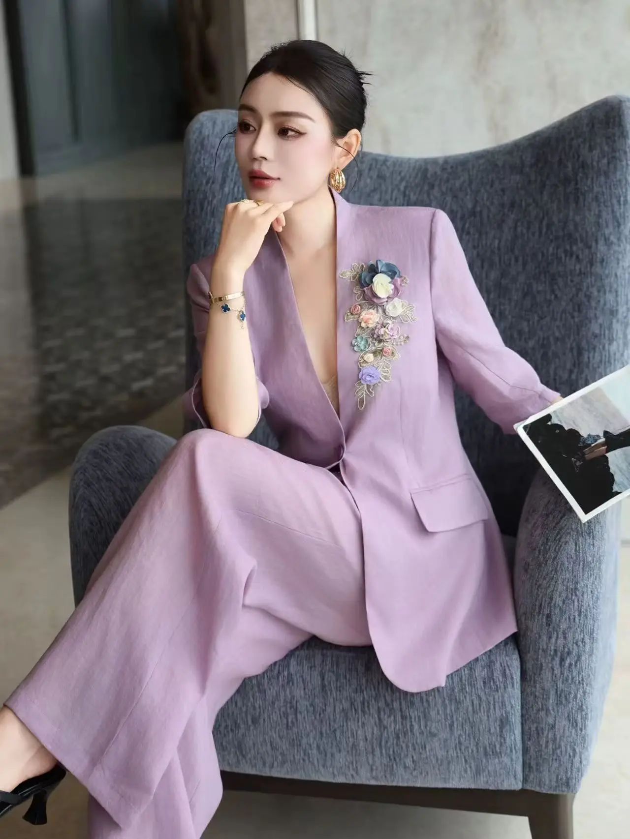 

Breathable comfortable embroidered 100% linen pants set