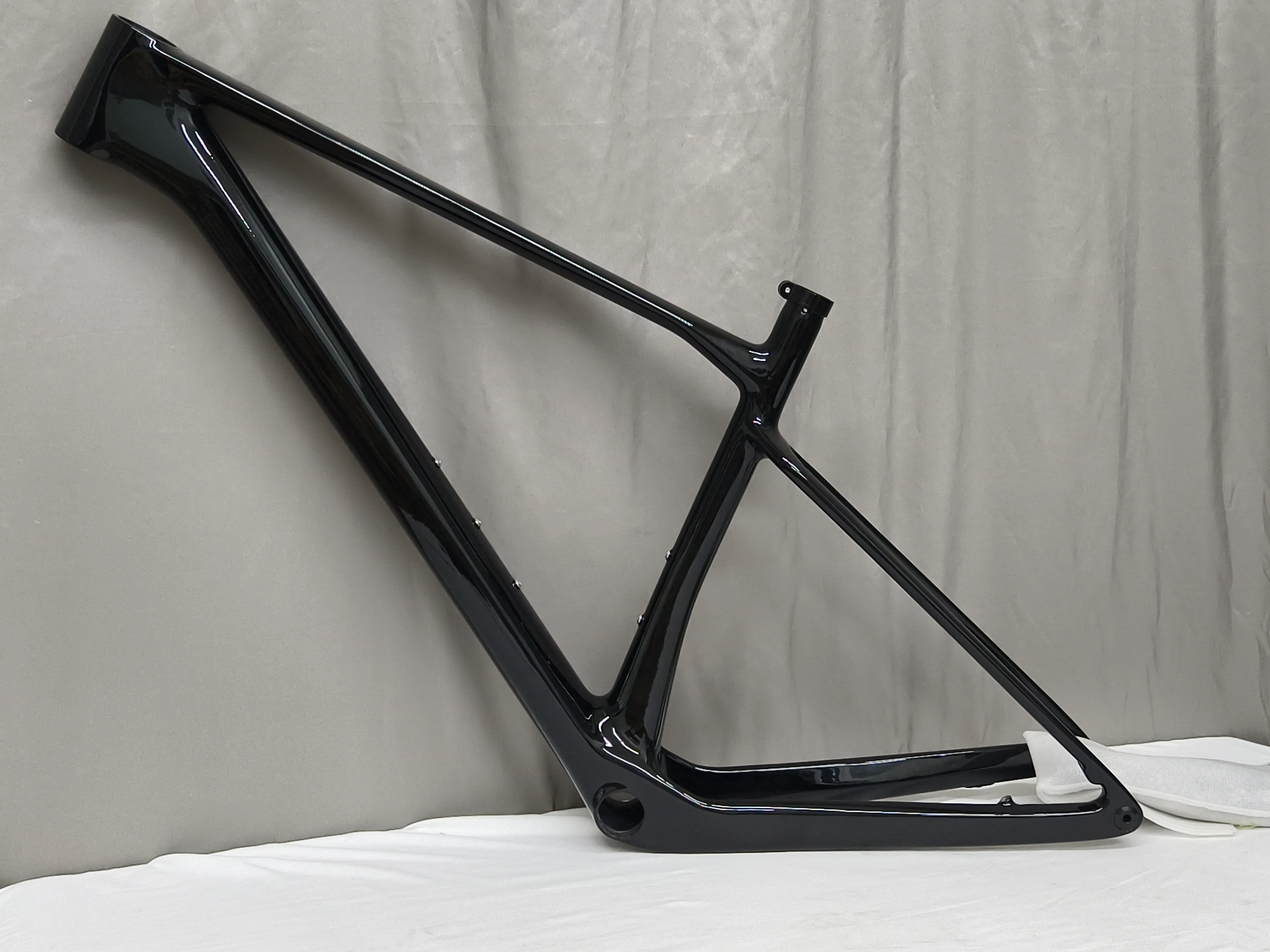 

Custom paint full carbon bike frame MTB bicycle carbon frame 29er S M L boost cycling frame mountain cycling frame in stock