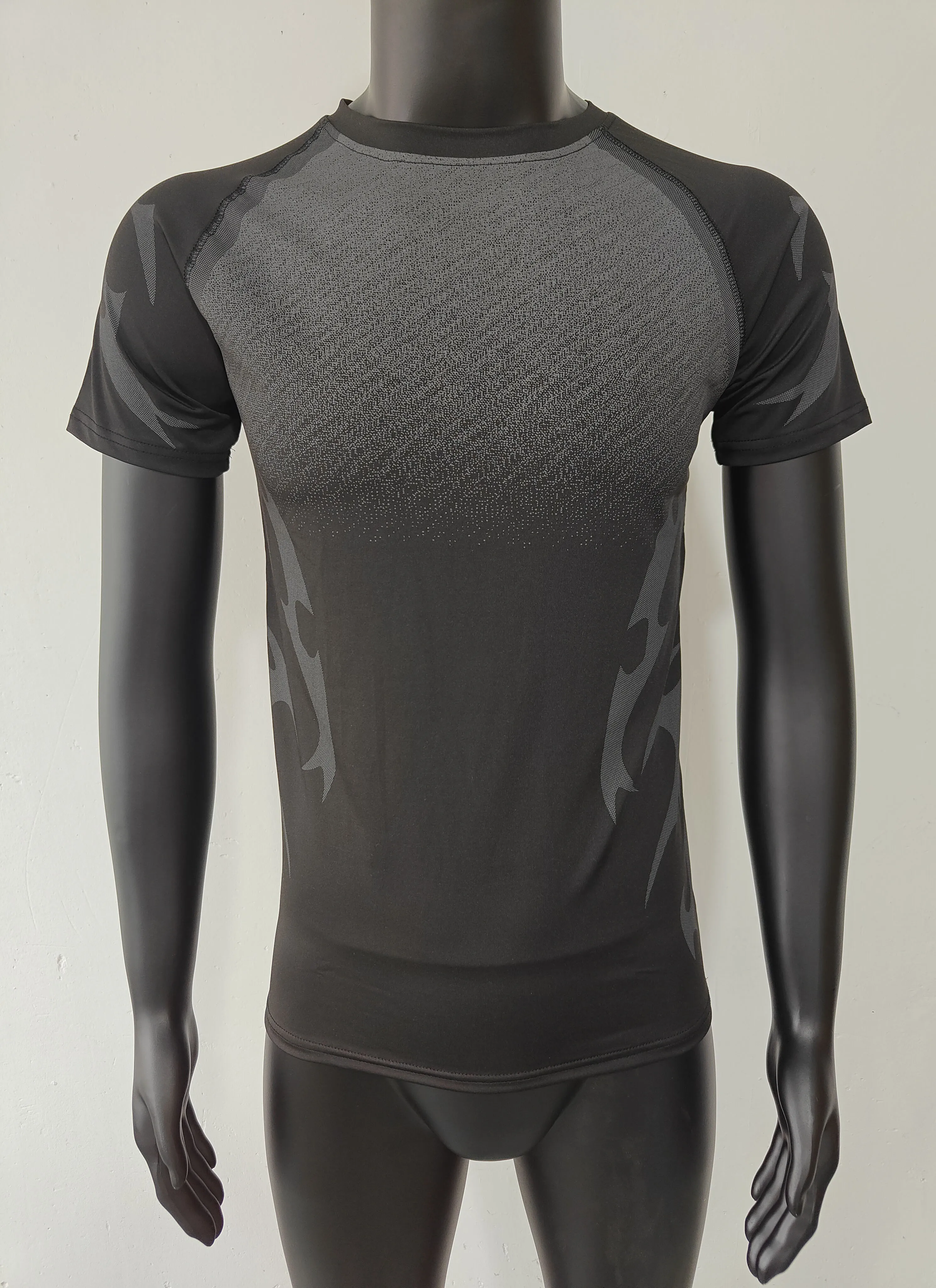 Herren Flammen-Farbverlauf Kompressions-Gym-T-Shirt Schnelltrocknend Atmungsaktiv Hochelastisch Slim Fit Athletisches Lauf- und Trainings-Sportshirt – Detail 31