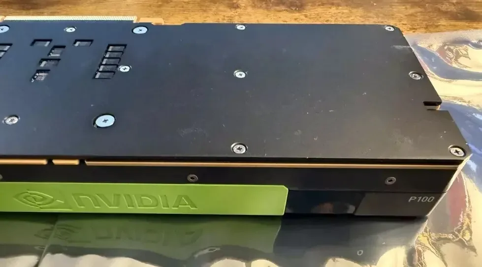 Scheda grafica usata NVIDIA TESLA P100 12GB PASCAL GPU ACCELERATOR