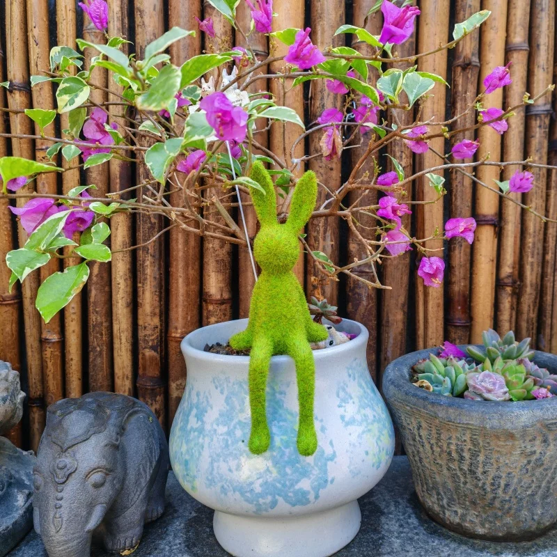 Flocked Moss Rabbit Resin Statue Moss Bunny Cute Easter Resin Decoration for Party Home Holiday Gift