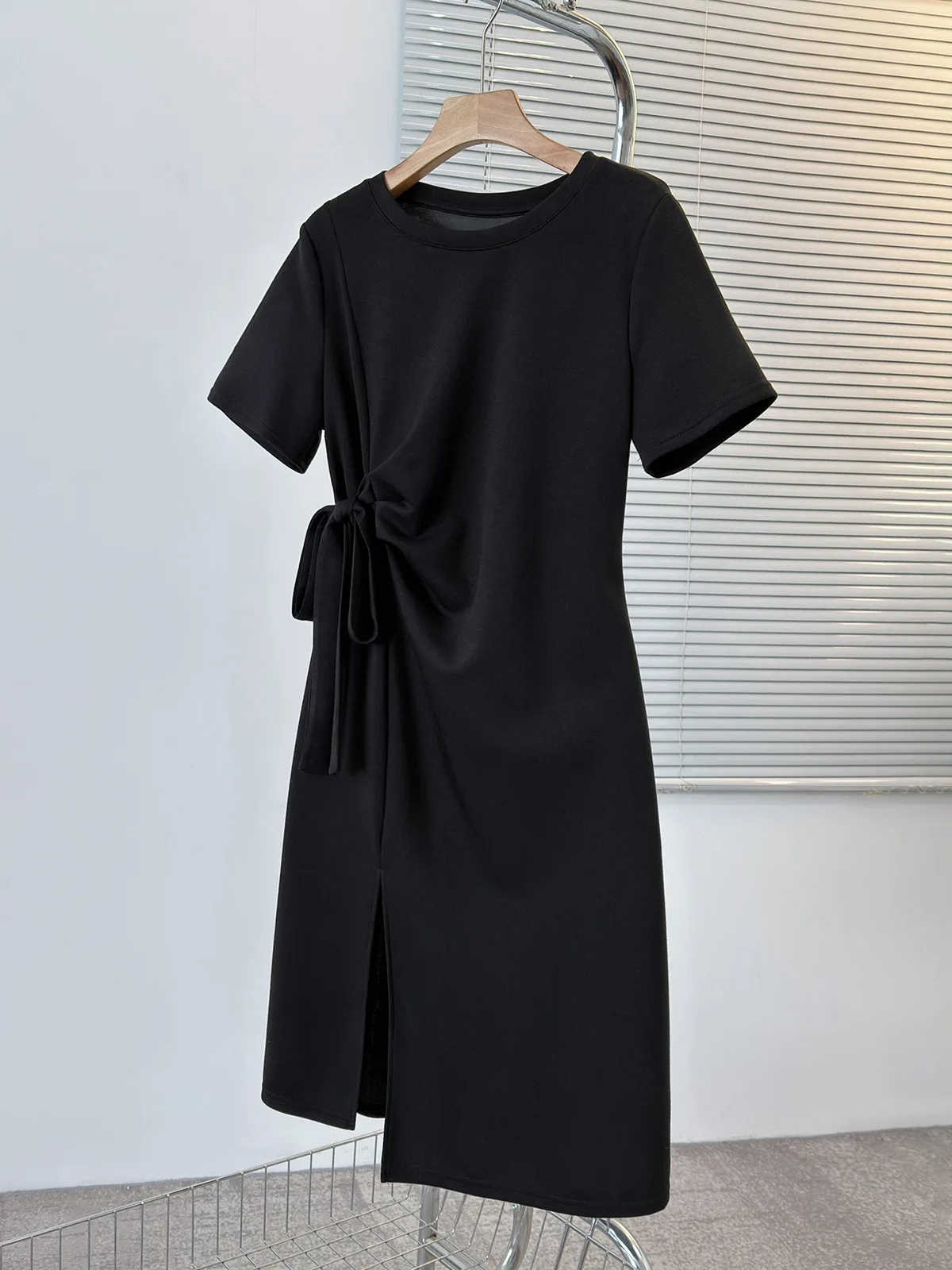 Design sense grijze casual jurk nieuwe zomerstijl taillebedekking buik slanke middellange T-shirtjurk