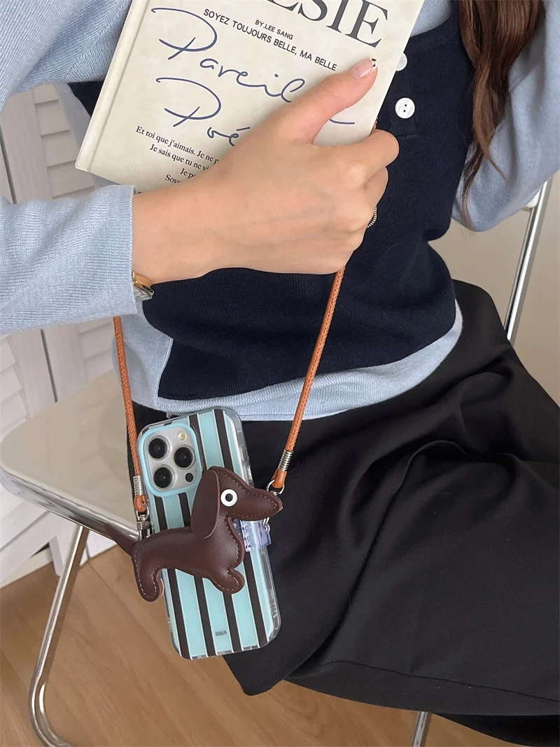 Dachshund Back Clip for iPhone 14 15Pro Max, New Strap Diagonal Silicone 12 13Pro Phone Case Premium Touch Wristband