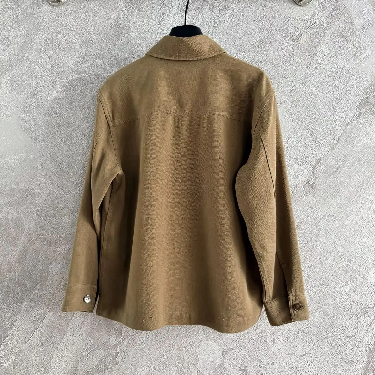 

2025 Autumn And Winter Women's Clothing Fashionable Twill Washed Cotton Shirt Lapel Can Be Used As A Coat Clean And Neat