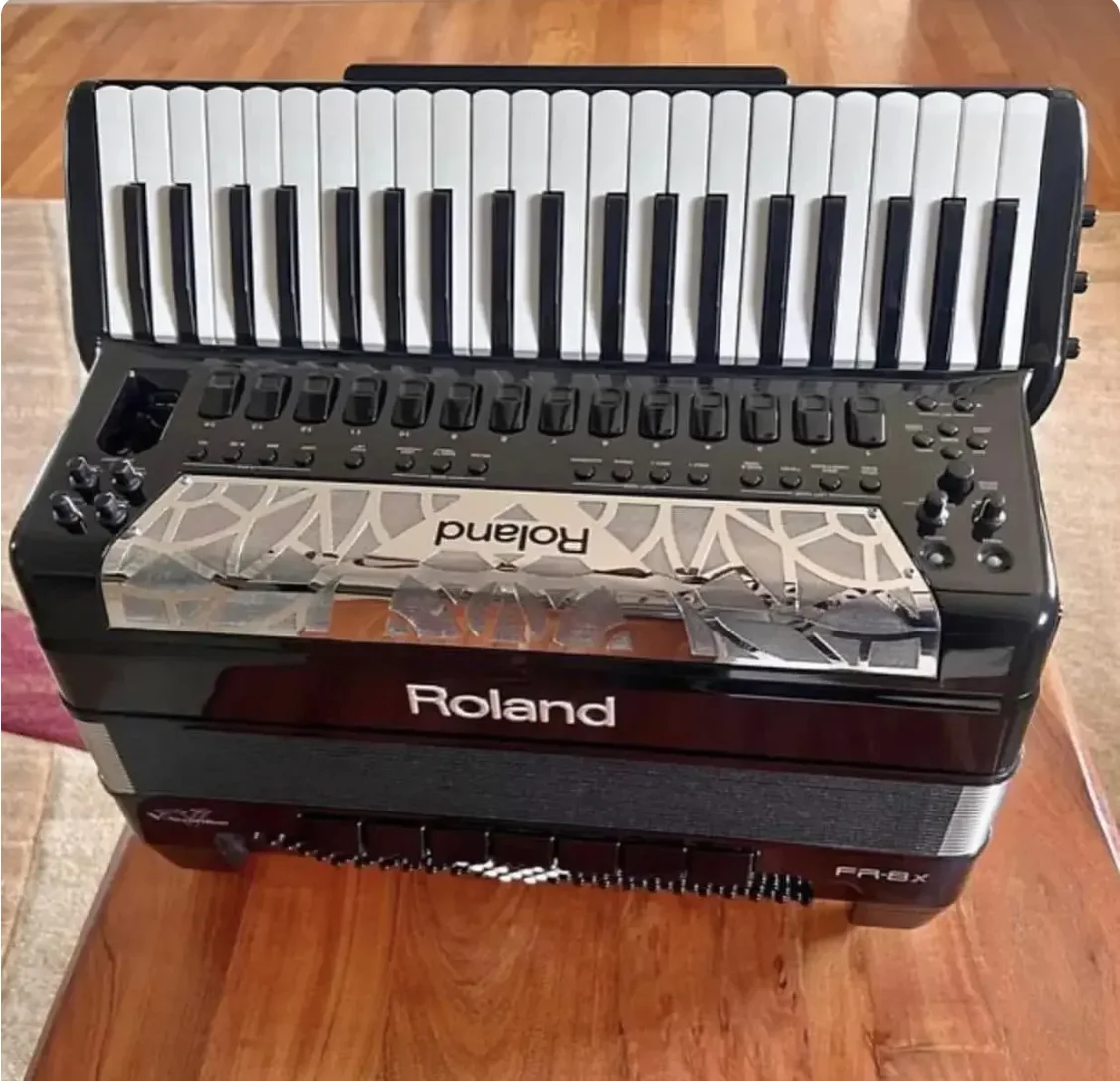 

Discount New Deal Roland V-Accordion FR-8X Black Electronic accordion Wholesale price