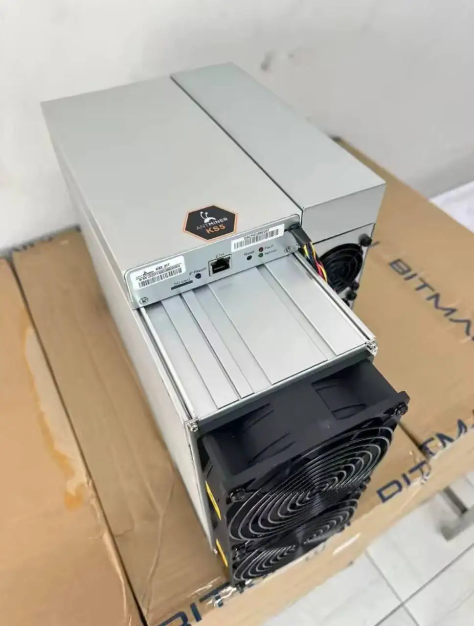 W!W New Antminer KS5 Pro 21TH/s 3150W Kaspa Miner KAS Mining KHeavyhash Mining for Efficient Cryptocurrency Mining