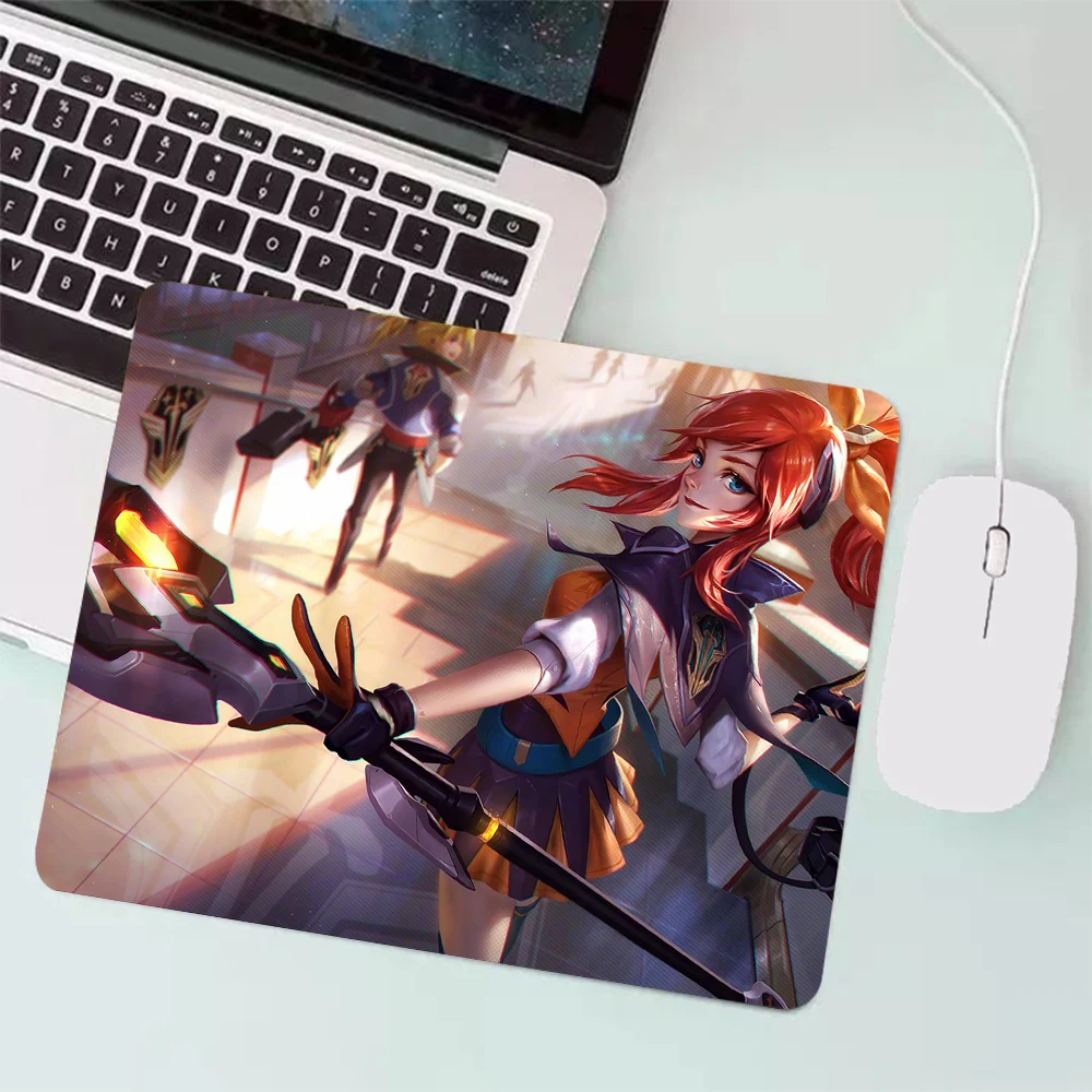 League of Legends Battle Academia Skin Small Gaming Mouse Pad PC Gamer Keyboard Mousepad XXL Computer Office Mouse Mat Desk Mat