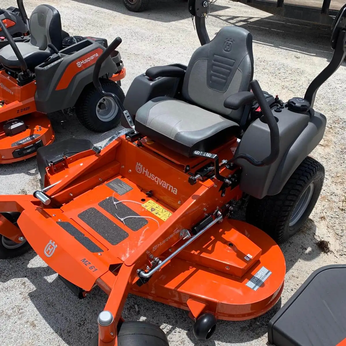 2024 NEW Husq MZ61 61 in. 27 HP Briggs & Stratton Hydrostatic Zero Turn Riding Mower