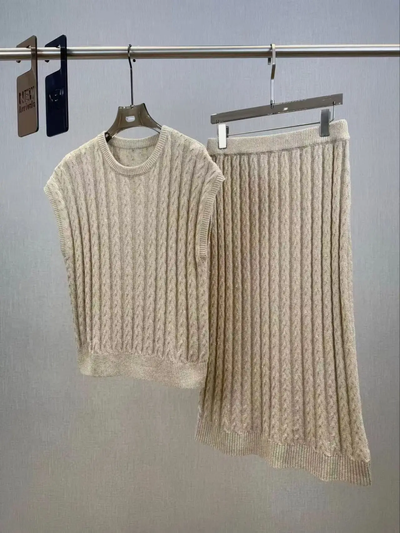 Elegant women's solid color blended cotton linen sequined knitted skirt suit