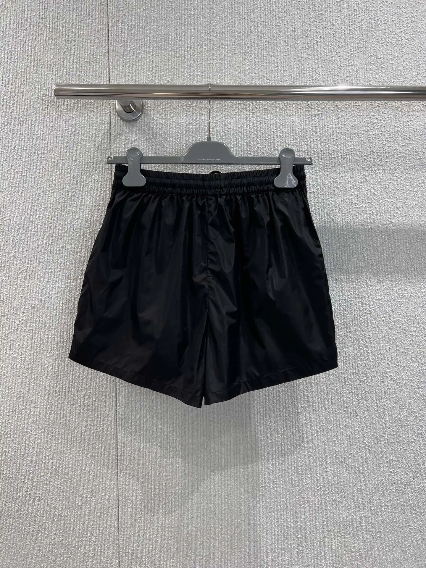 

2025 The New Summer Women's Shorts are Black Casual and Loose Nylon Shorts. Breathable, Comfortable WYY-02