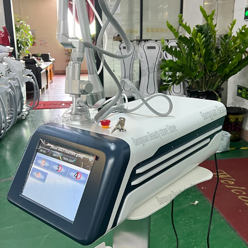 Co2 Fractional Laser Machine Portable Fractional Laser Skin Resurfacing Machine For Wrinkle Removal and Acne Scar Removal