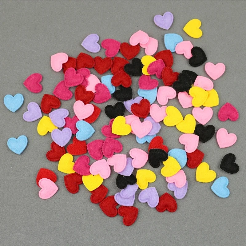 200 sztuk Mini Love Heart wyściełane Patch czuł tkaniny aplikacje DIY Craft Supplie księga gości Basteln materiały szpilka akcesoria do włosów — zdjęcie 2