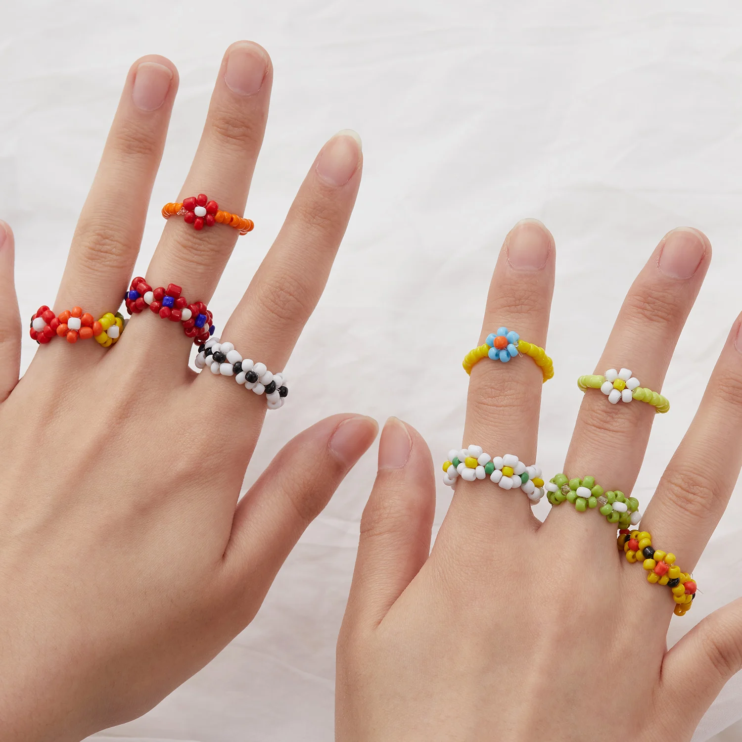 Cute Colorful Transparent Resin Acrylic Flower Rings for Women Bohemian Handmade Elastic Rice Beaded Ring Aesthetic Jewelry