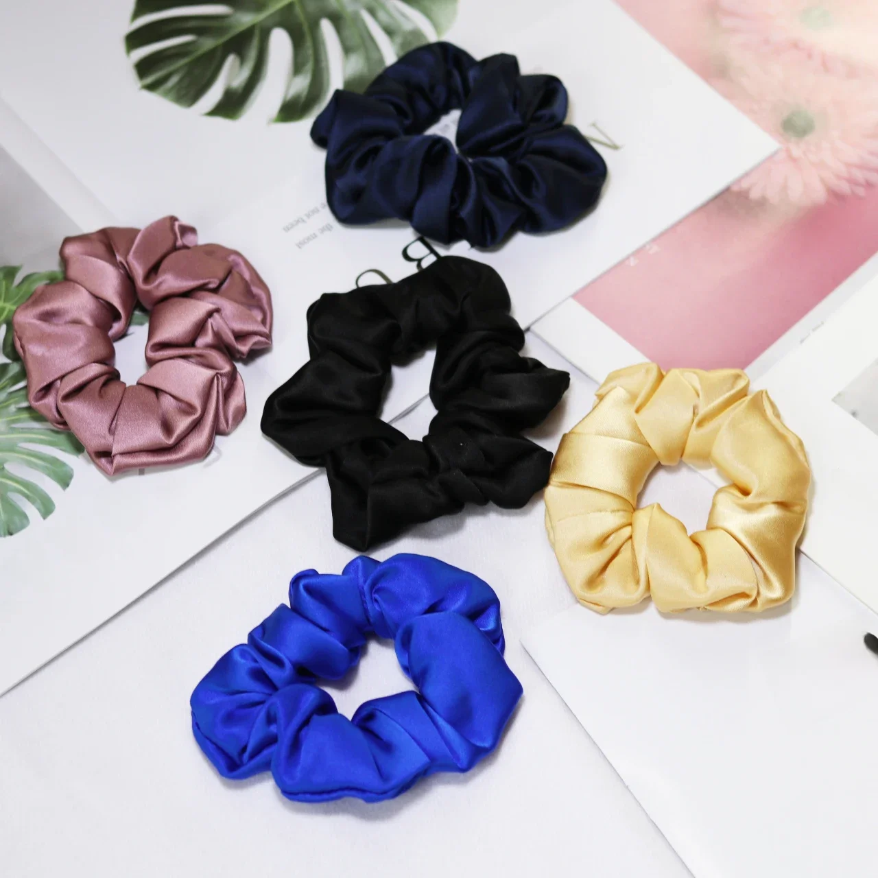 100% naturalny jedwab Scrunchies akcesoria do włosów gumki gumka do włosów Charmeuse opaski do włosów opaski dla kobiet dziewczynki 3.5CM — zdjęcie 2
