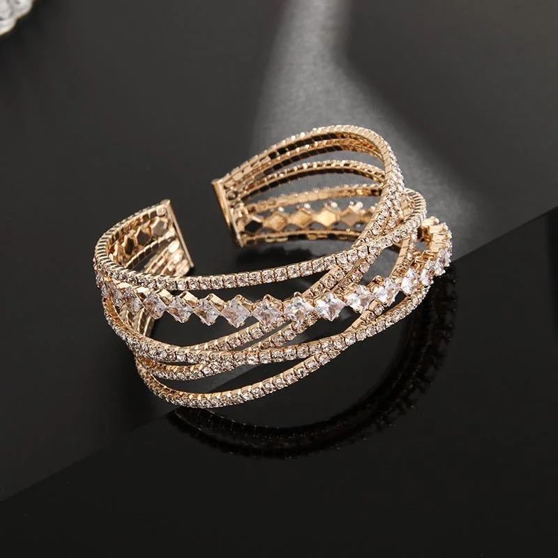 

Luxury Gold Plated Crystal Cuff Bracelet for Women
