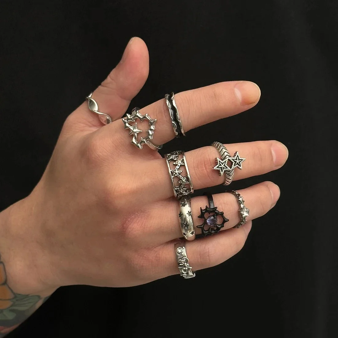 Ingemark 9Pcs/Set Goth Ancient Silver Color Open Rings for Men 2025 Trend Vintage Metal Star Hollow Bat Shape Rings Biżuteria męska — 2