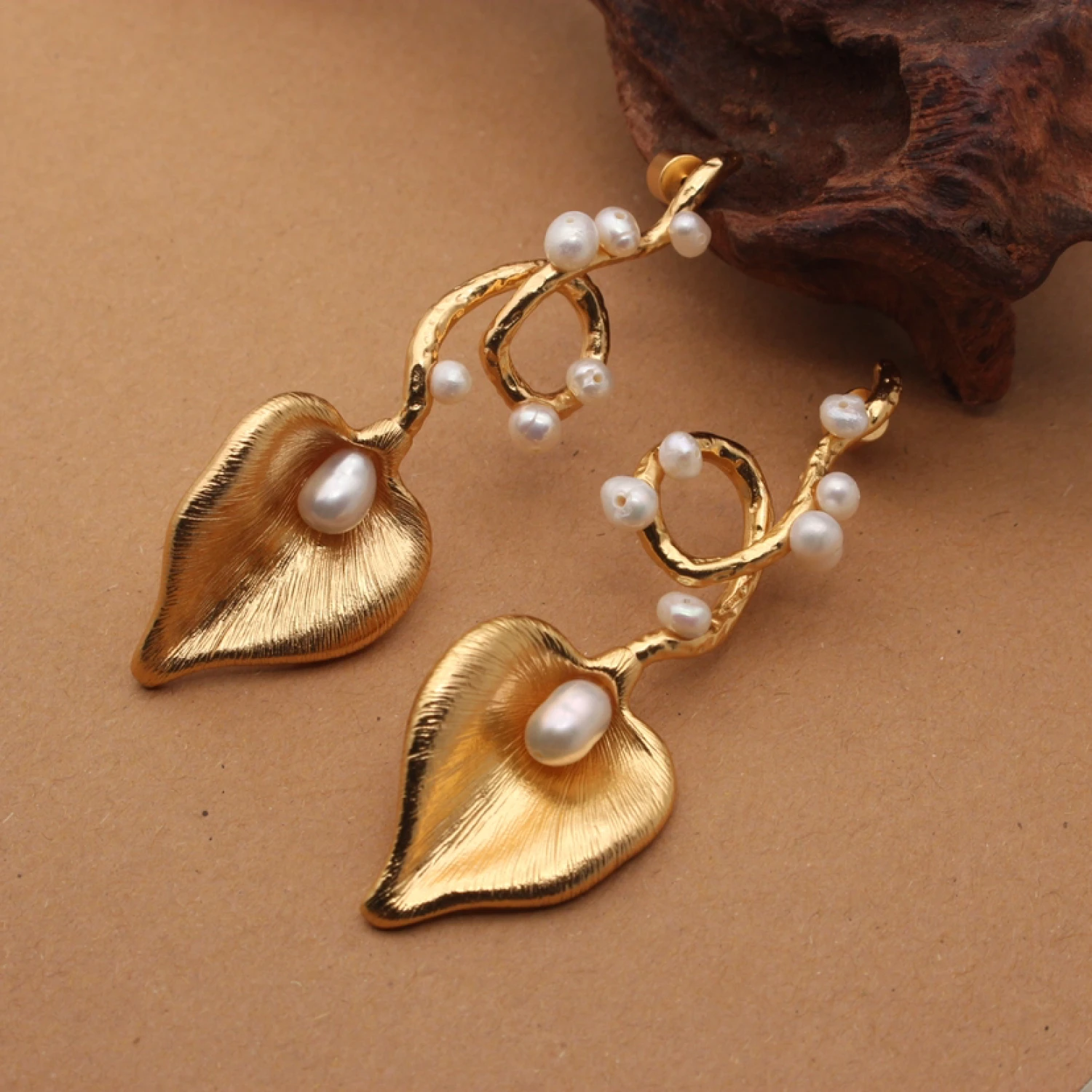 24K Gold-Plated Earrings with Natural Pearls Drop Earrings for Women Lotus Leaf Shape Pearl Earrings Luxury Jewelry Earring Gift
