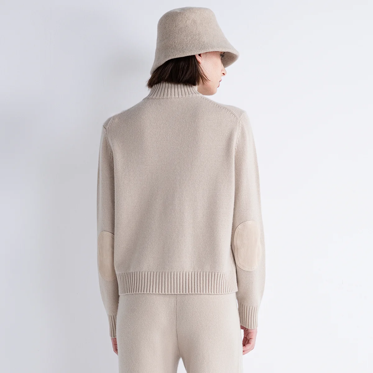 TX652037 Premium Women's Wool Cashmere LP Cardigan with Suede Leather Trim Button-Up Soft Winter Knitwear