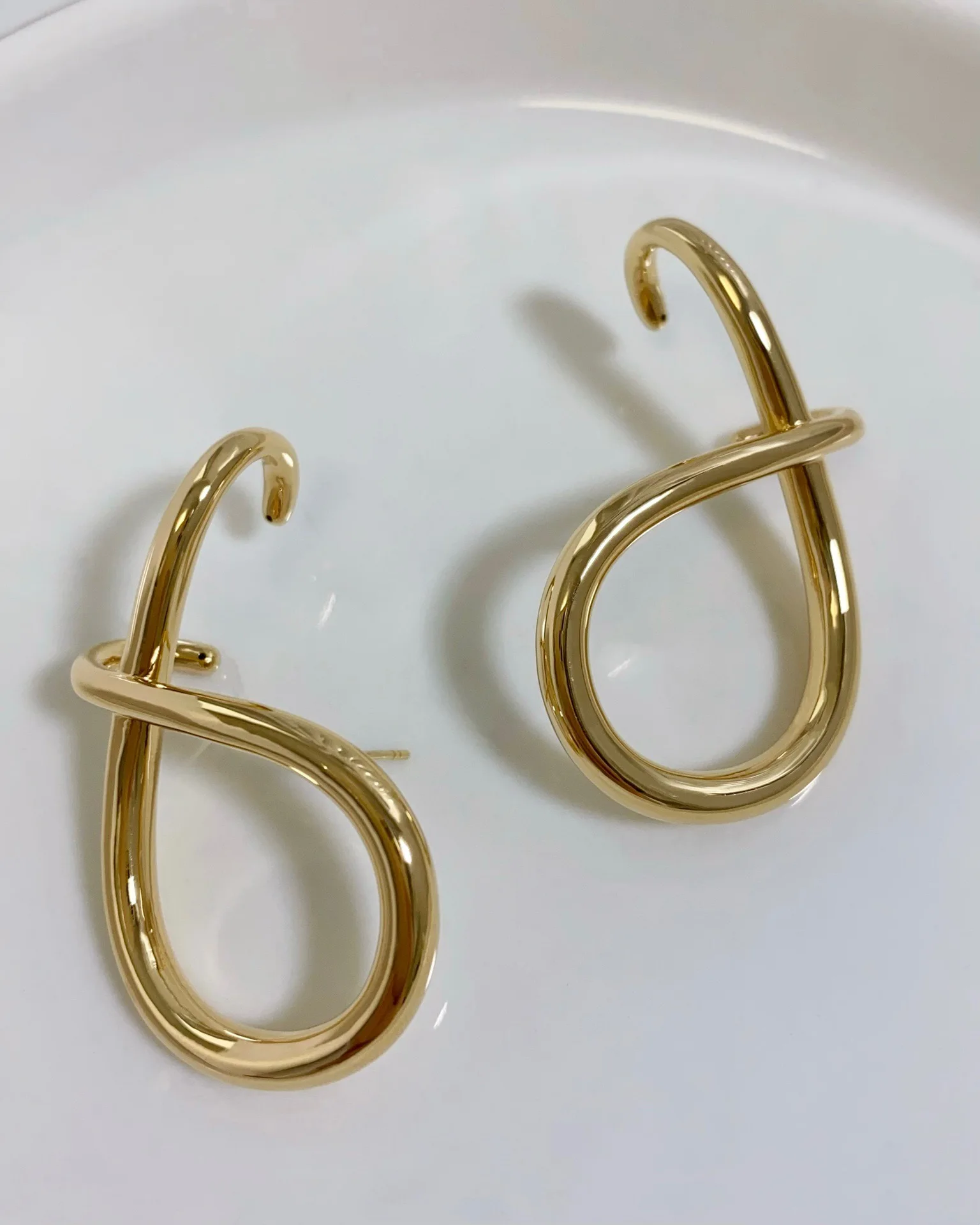 MADALENA SARARA 18K Yellow Gold Geometric Simple Women Earrings 42X24mm